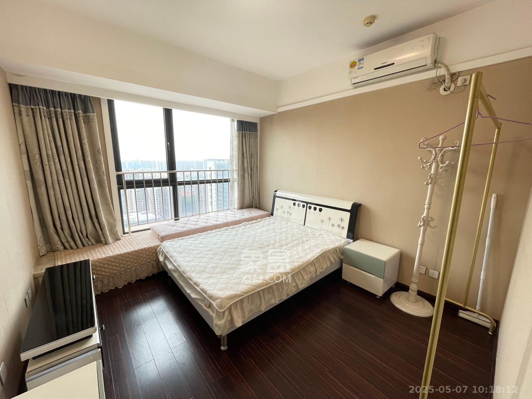 德思勤城市广场（宝格丽公寓）  1室2厅1卫    3000.0元/月室内图