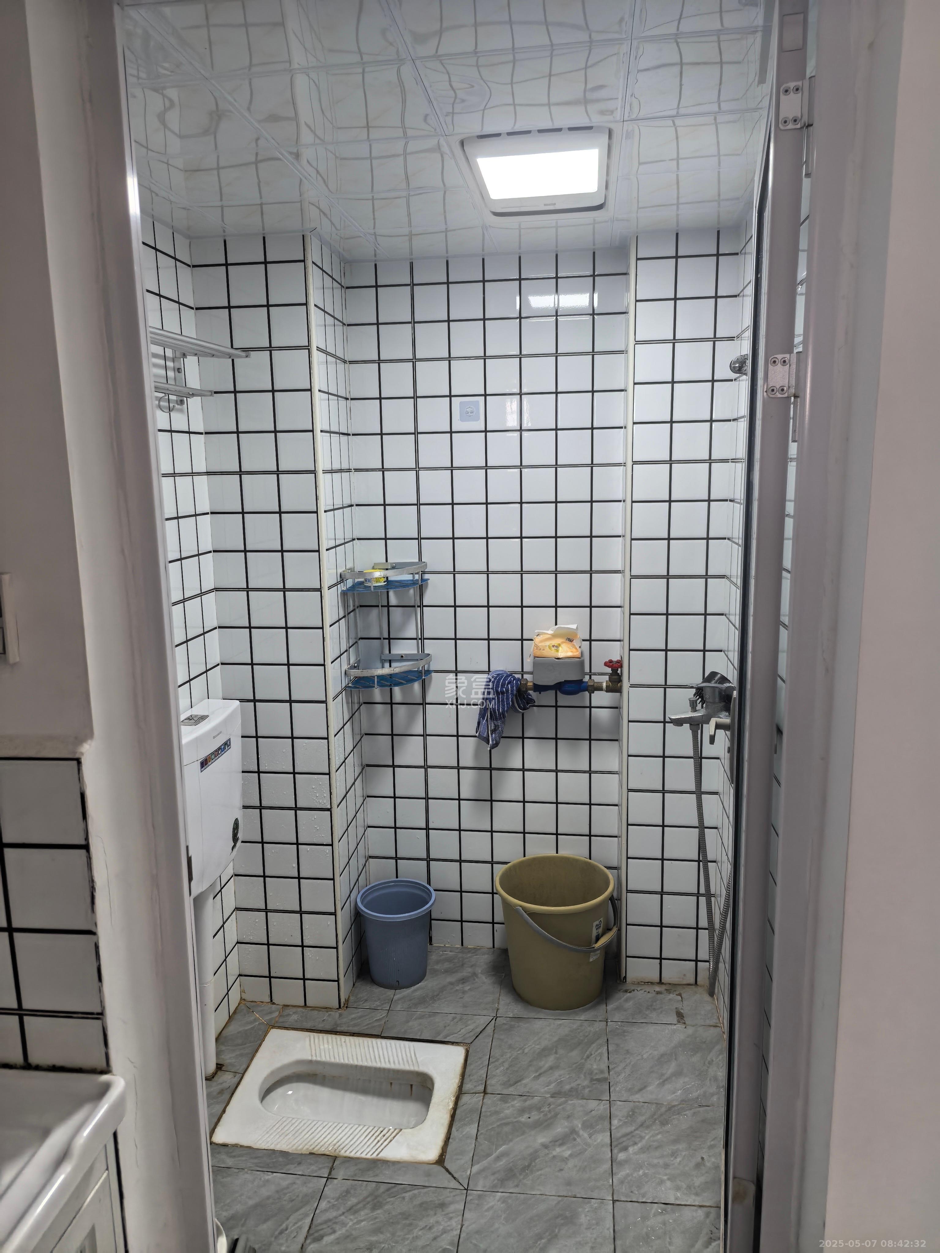 加加大街（华景苑）  2室1厅1卫    1750.0元/月室内图