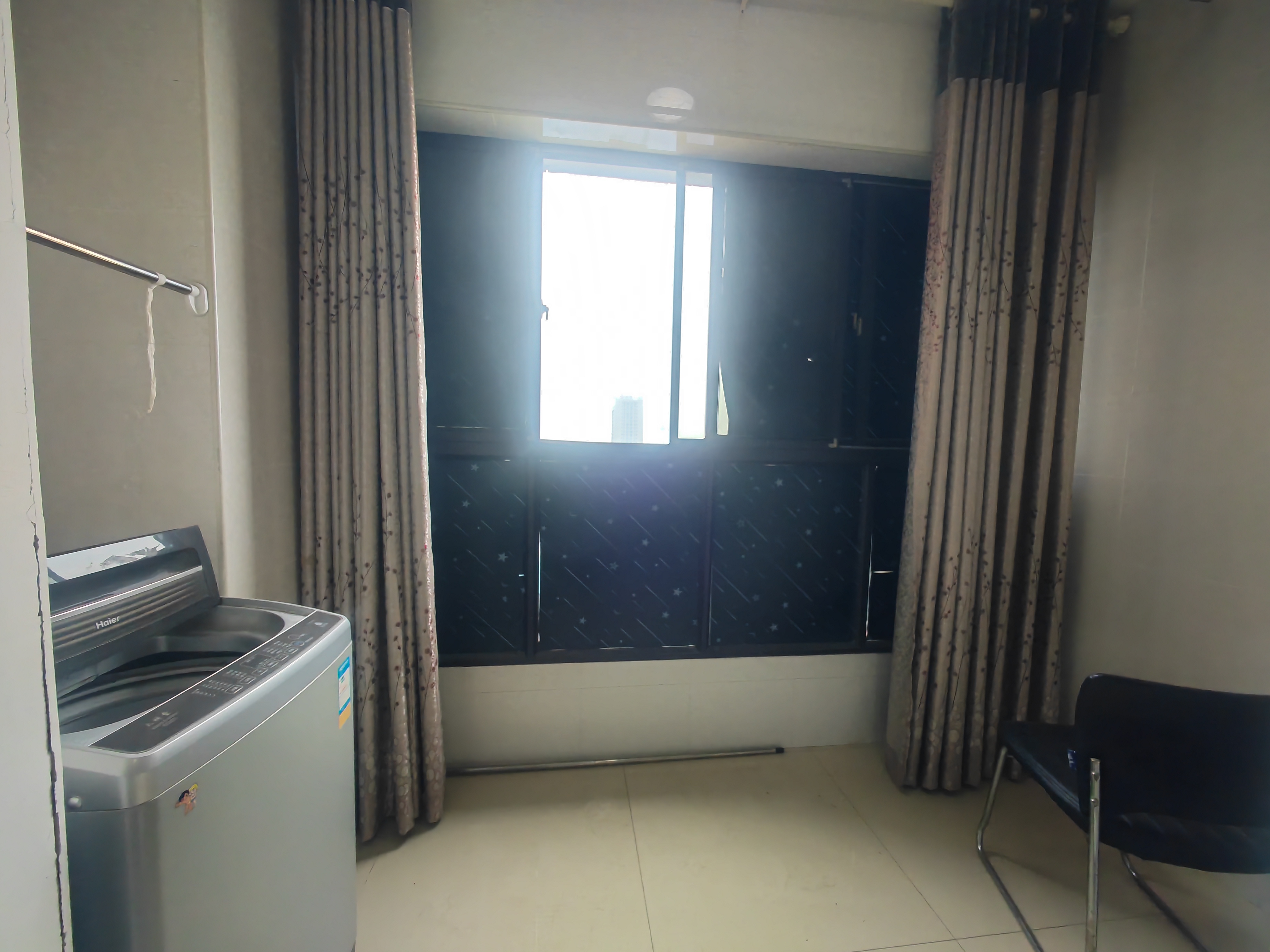 五洲富隆中心 1室1厅1卫 1200.0元/月 五洲富隆中心 1室1厅1卫 1200.0元/月室内图