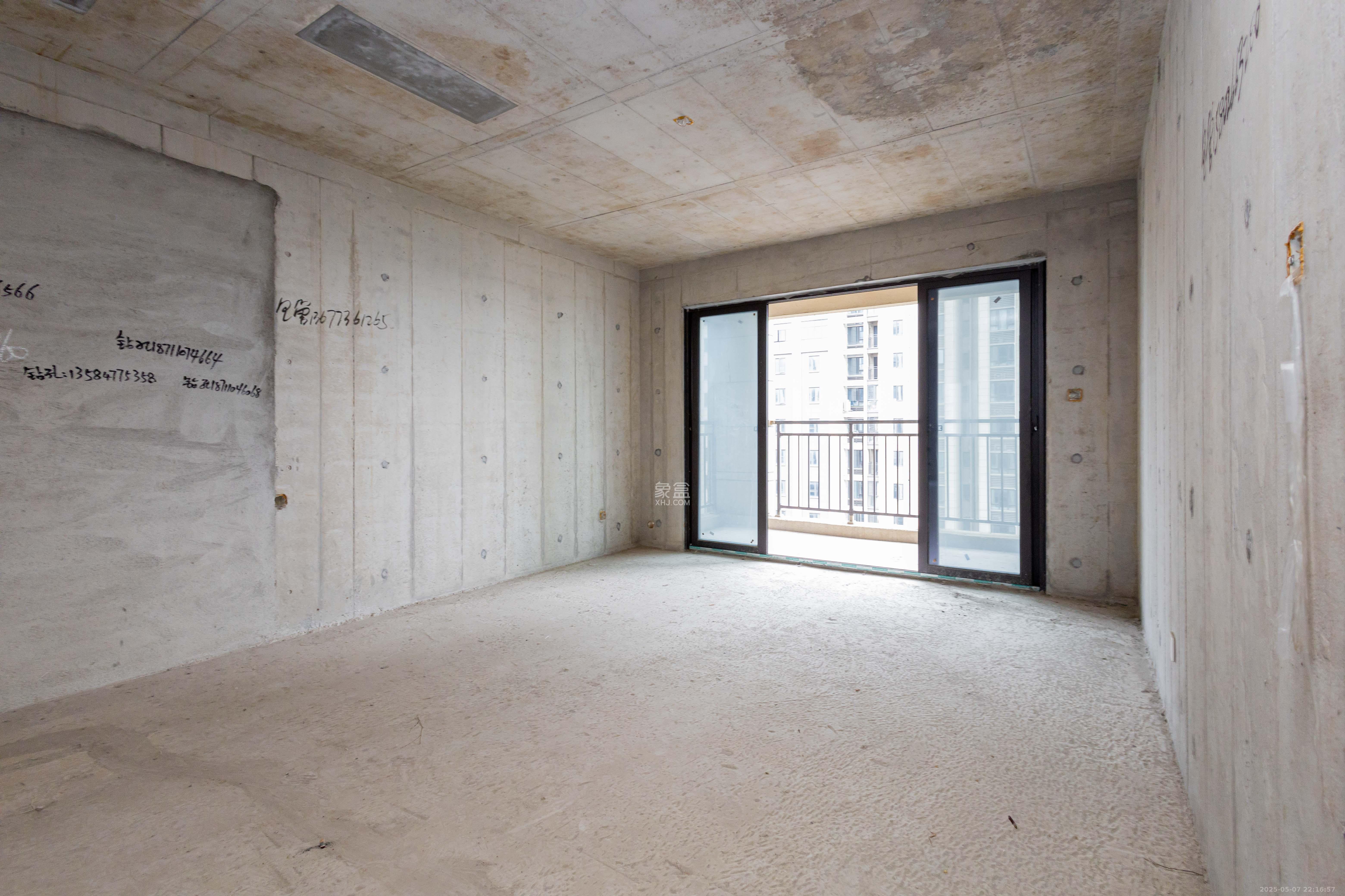 映悦星府 3室2厅2卫 75.0万 映悦星府 3室2厅2卫 75.0万客厅