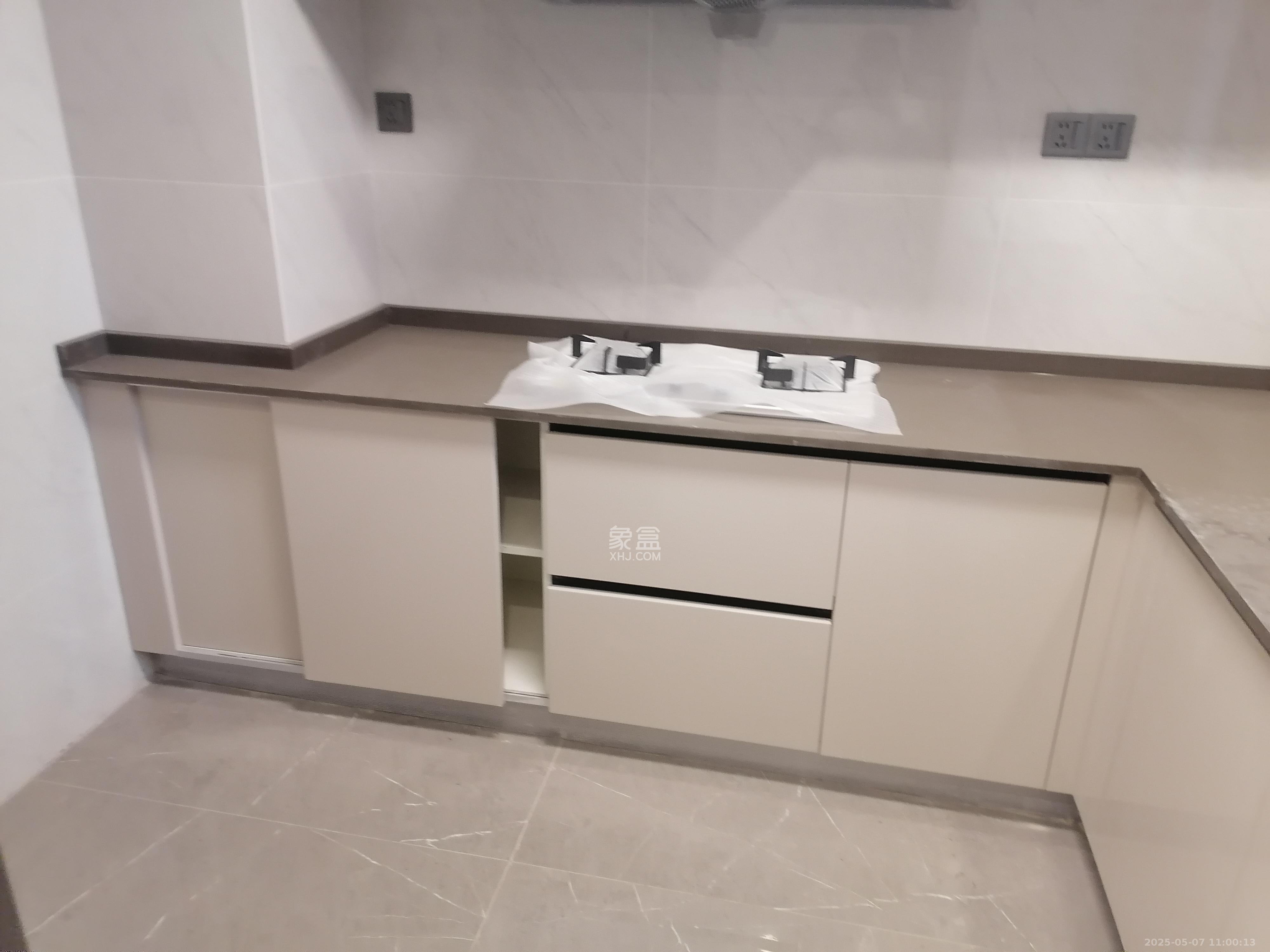 龙湖舜山府 4室2厅2卫 3500.0元/月 龙湖舜山府 4室2厅2卫 3500.0元/月室内图