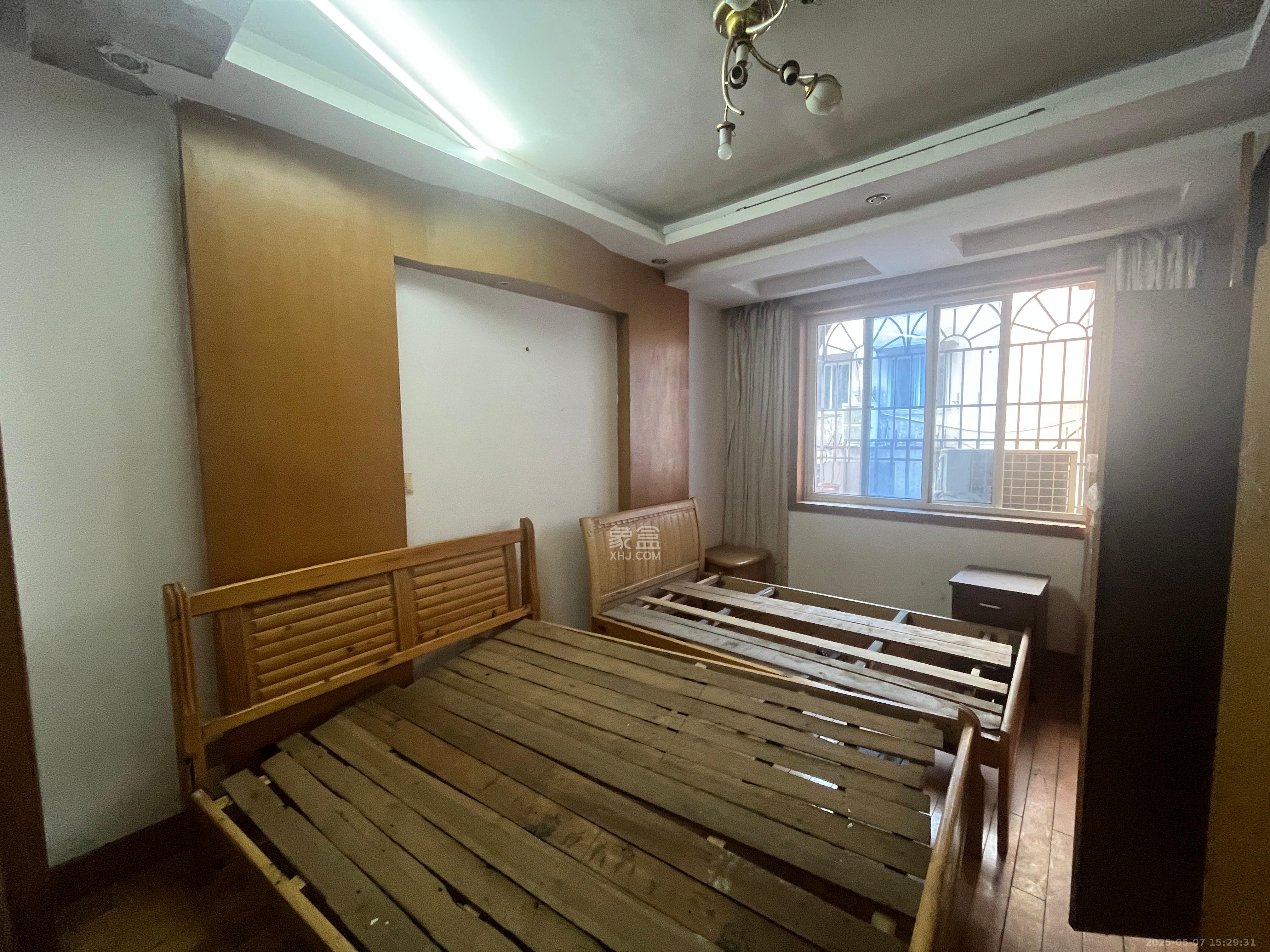 华盛花园  3室2厅2卫    2100.0元/月 华盛花园  3室2厅2卫    2100.0元/月室内图