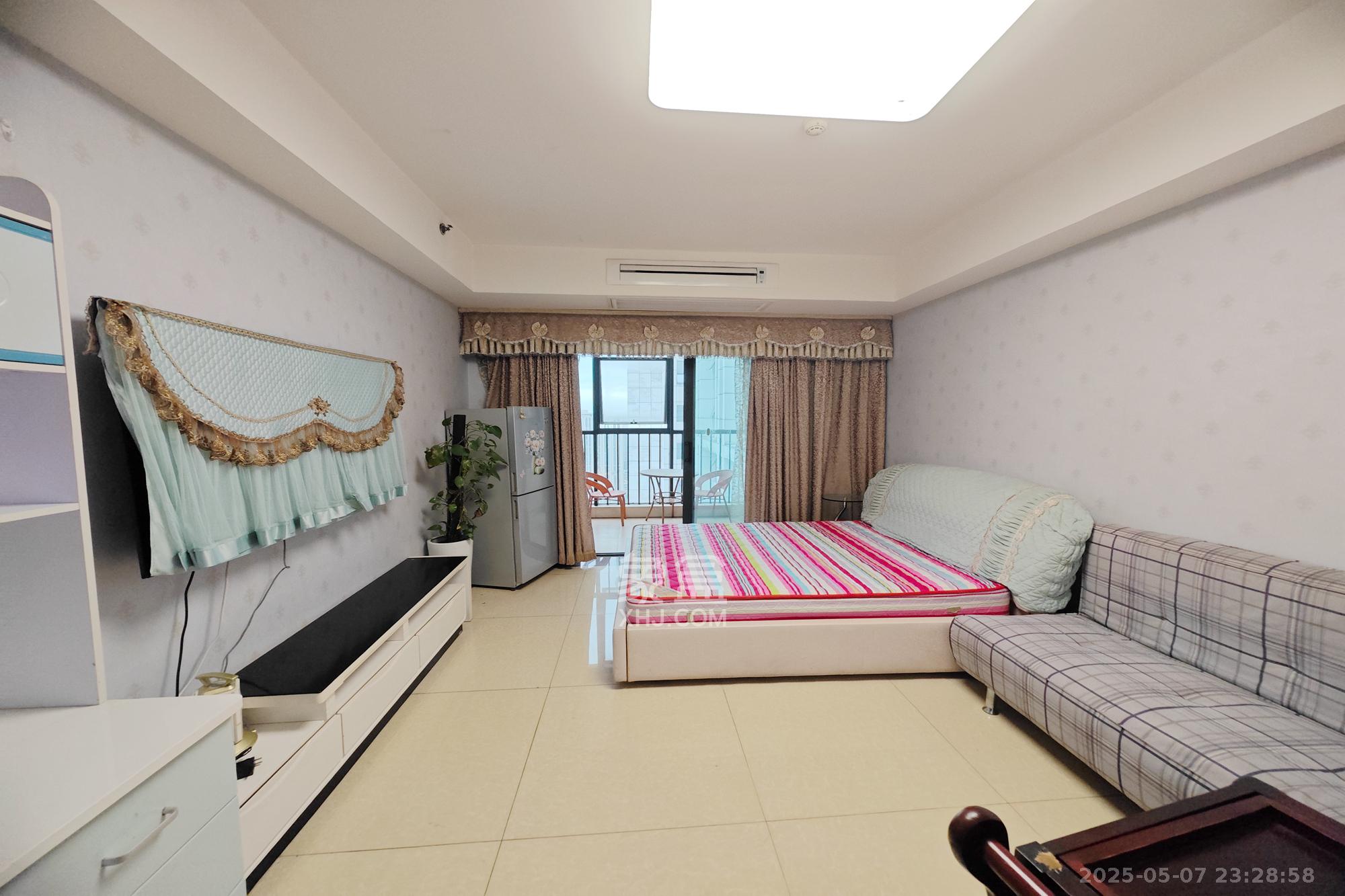 东塘瑞府 1室1厅1卫 28.0万 东塘瑞府 1室1厅1卫 28.0万客厅