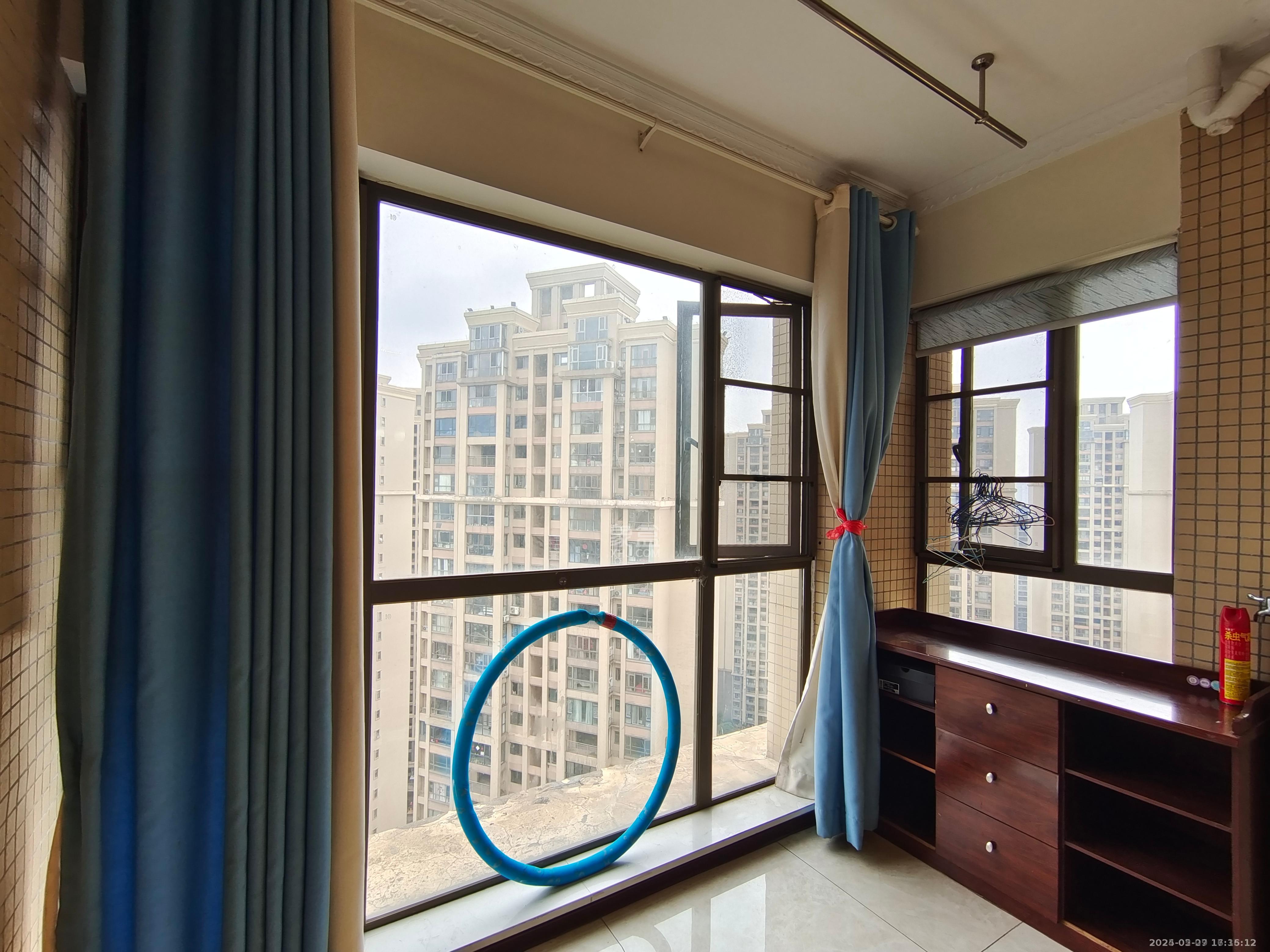 奥园广场 3室2厅1卫 2000.0元/月 奥园广场 3室2厅1卫 2000.0元/月室内图