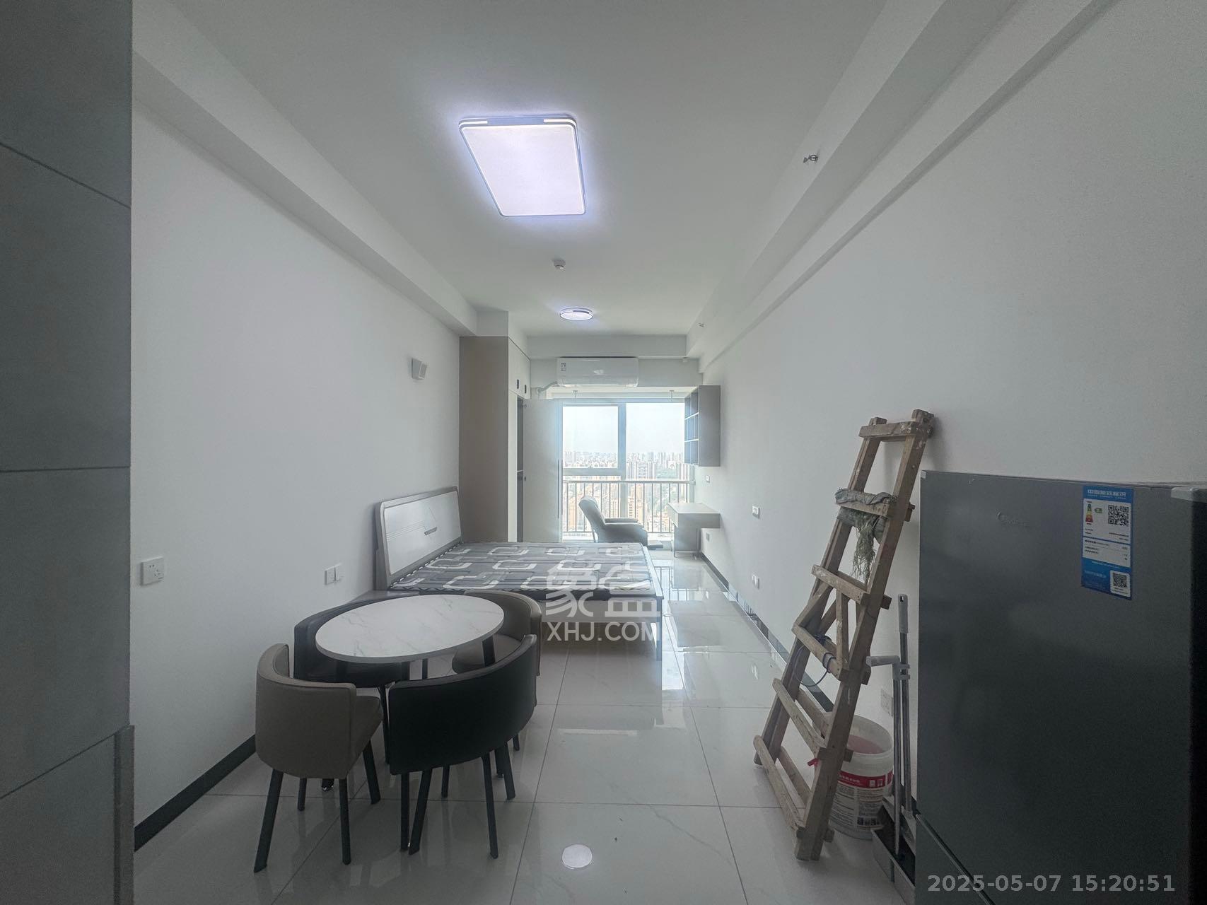 恒大誉府(融誉商业中心) 1室1厅1卫 1600.0元/月 恒大誉府(融誉商业中心) 1室1厅1卫 1600.0元/月室内图