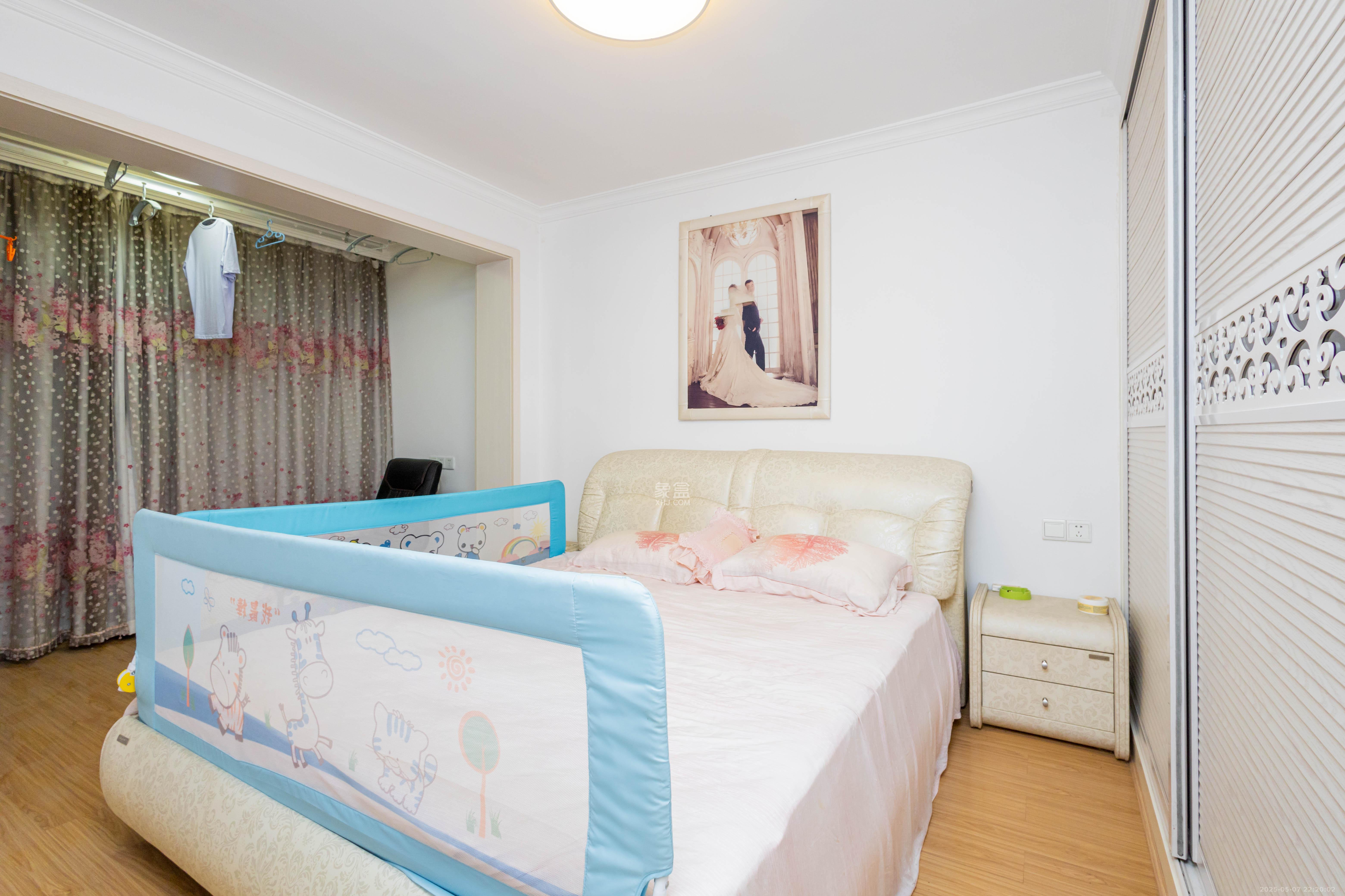 东岸锦城(东方人家)  2室1厅1卫    42.8万 东岸锦城(东方人家)  2室1厅1卫    42.8万卧室