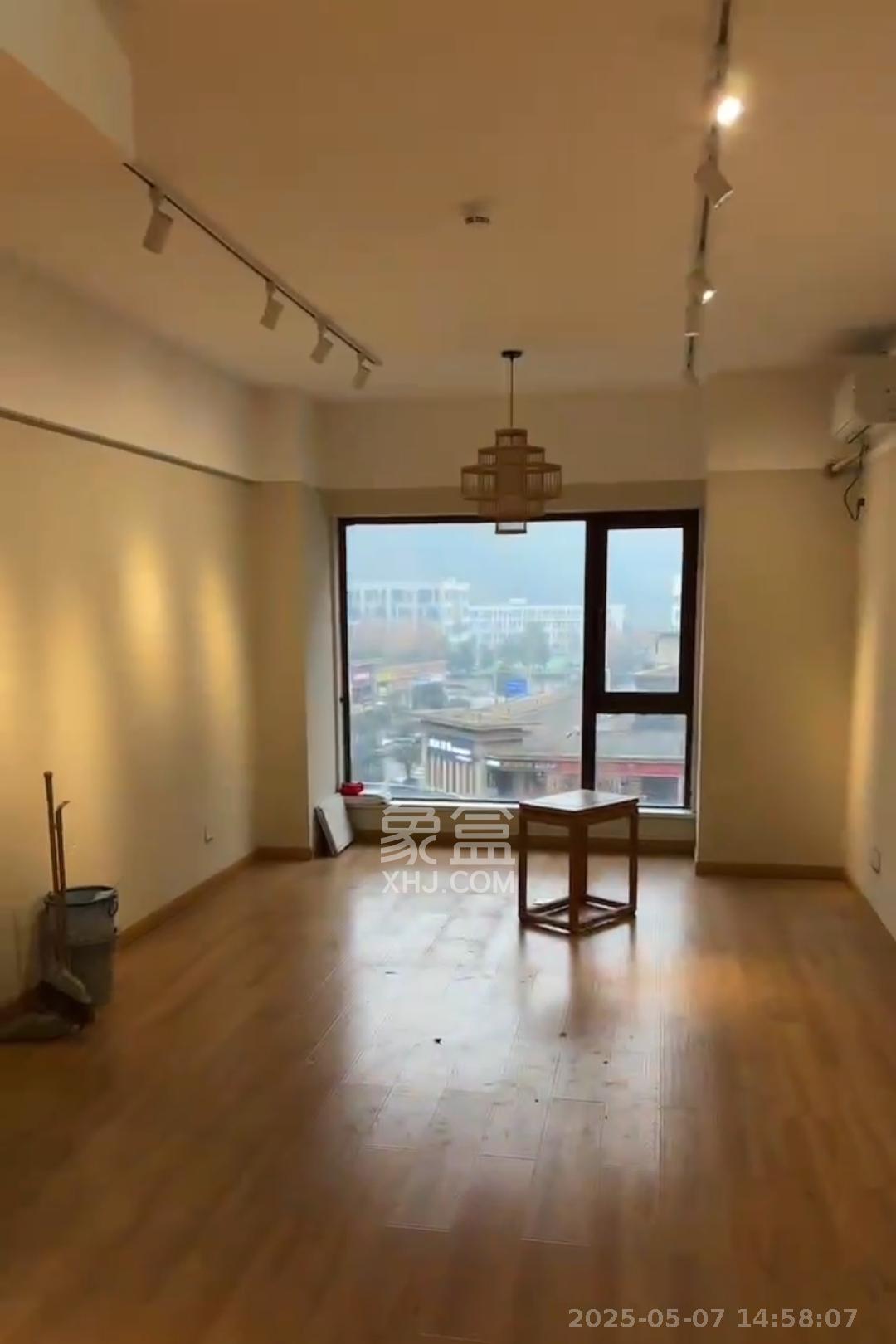 佳兆业云顶梅溪湖(佳兆业梅溪荟)  1室0厅0卫    1200.0元/月 佳兆业云顶梅溪湖(佳兆业梅溪荟)  1室0厅0卫    1200.0元/月