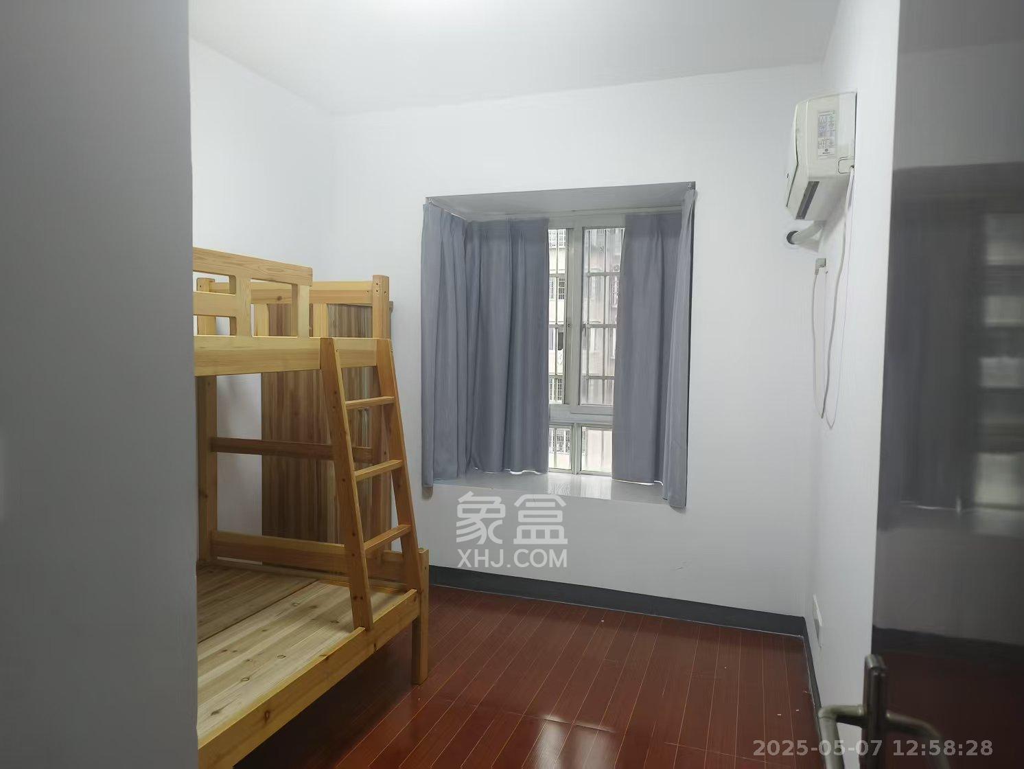 楚天中苑 3室2厅2卫 1700.0元/月 楚天中苑 3室2厅2卫 1700.0元/月室内图