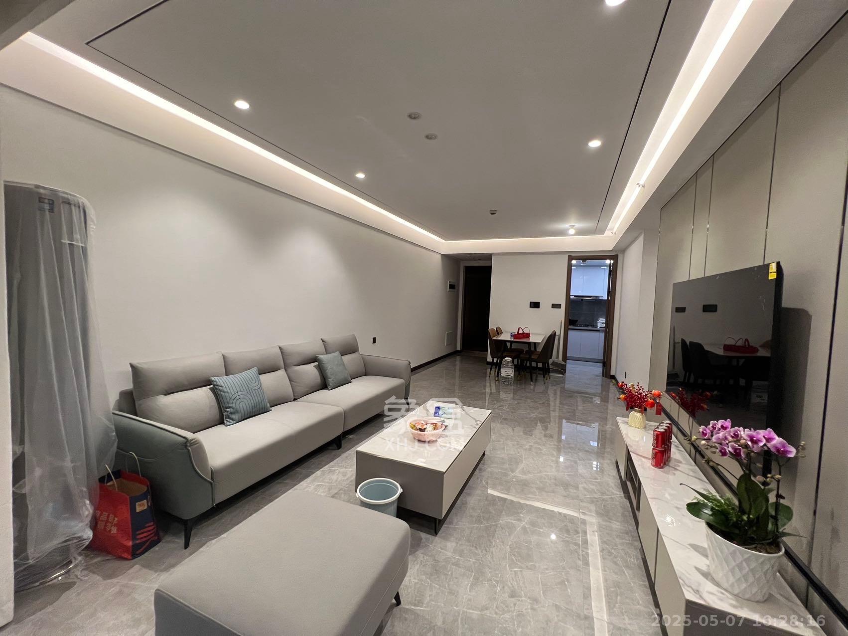卓越中寰  3室2厅2卫   4600.00元/月室内图