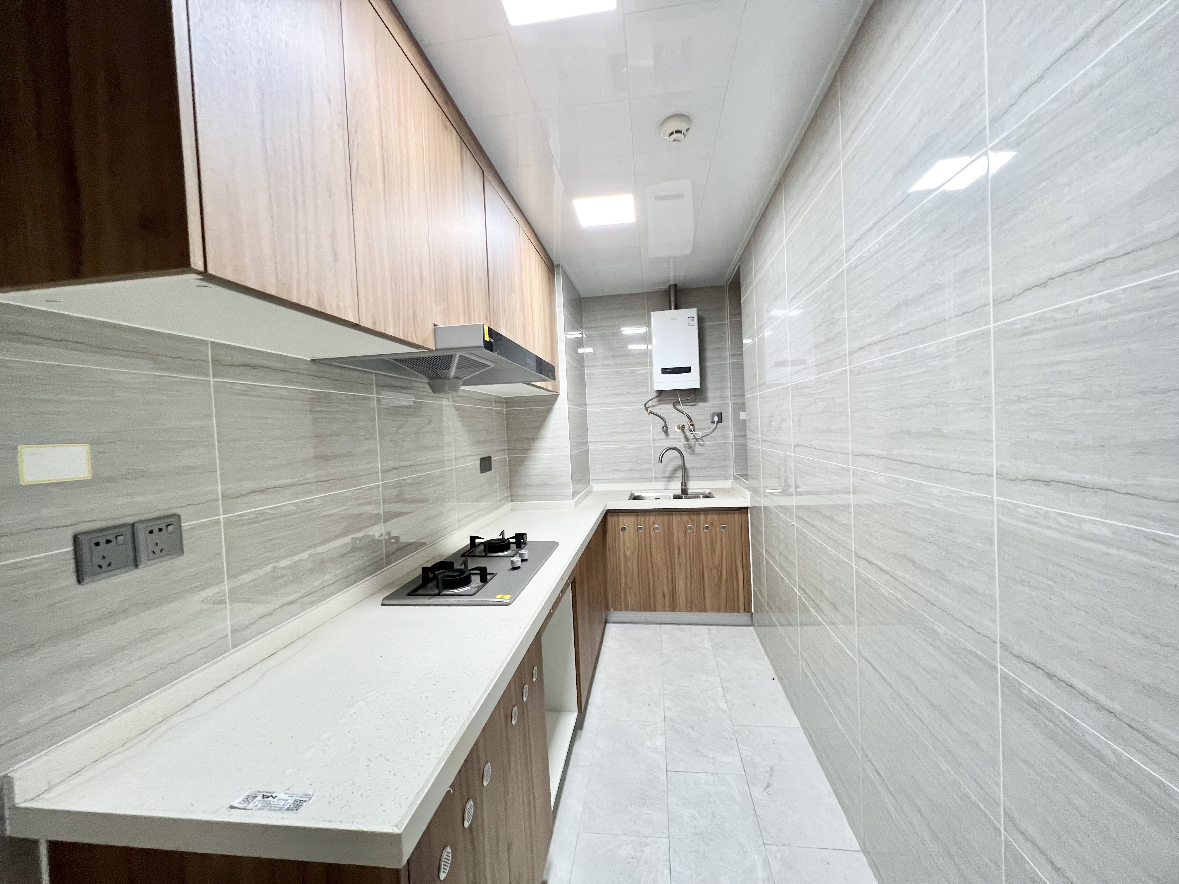 海航豪庭南苑 2室2厅2卫 320.0万 海航豪庭南苑 2室2厅2卫 320.0万客厅