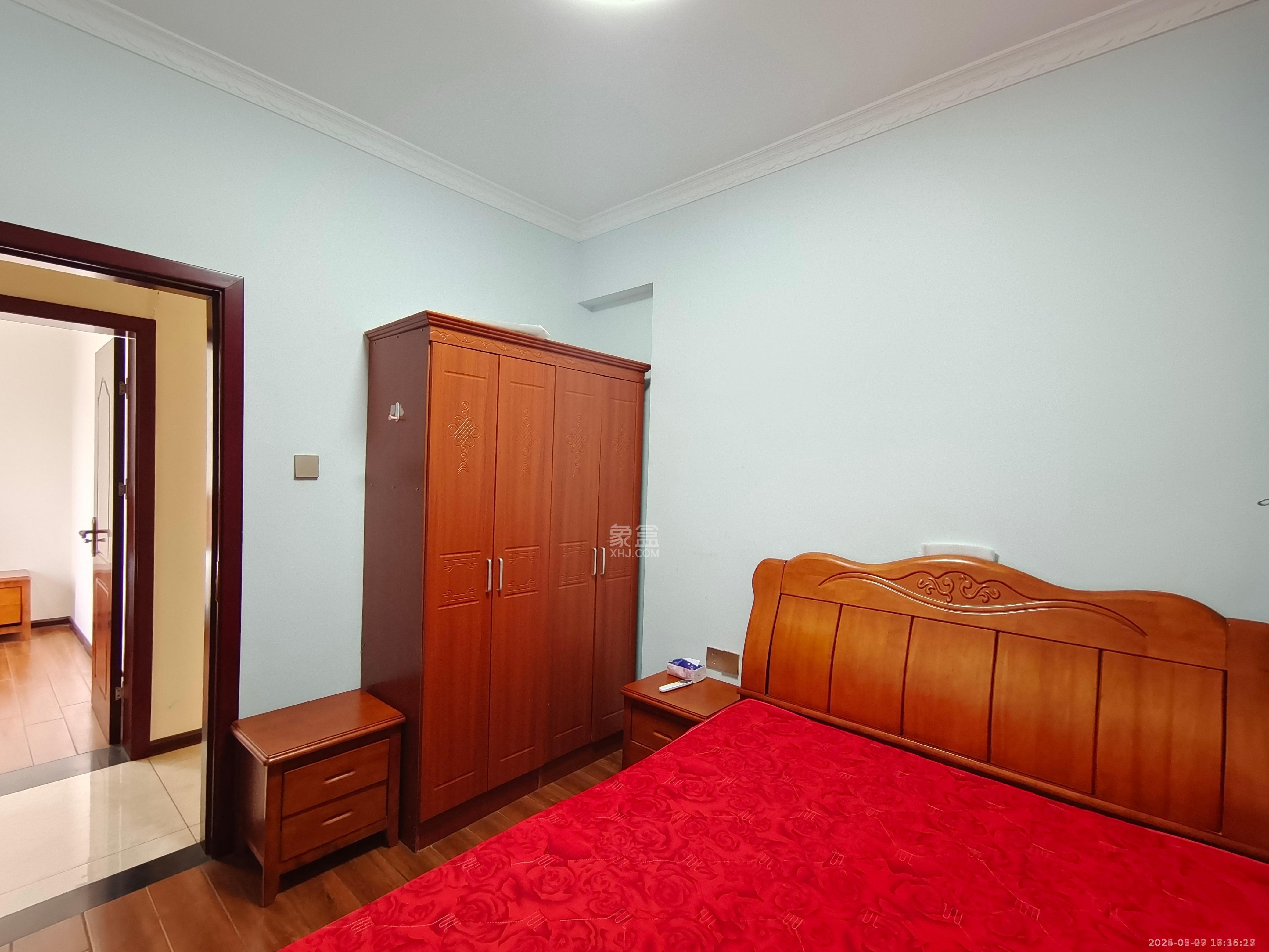 奥园广场 3室2厅1卫 2000.0元/月 奥园广场 3室2厅1卫 2000.0元/月室内图