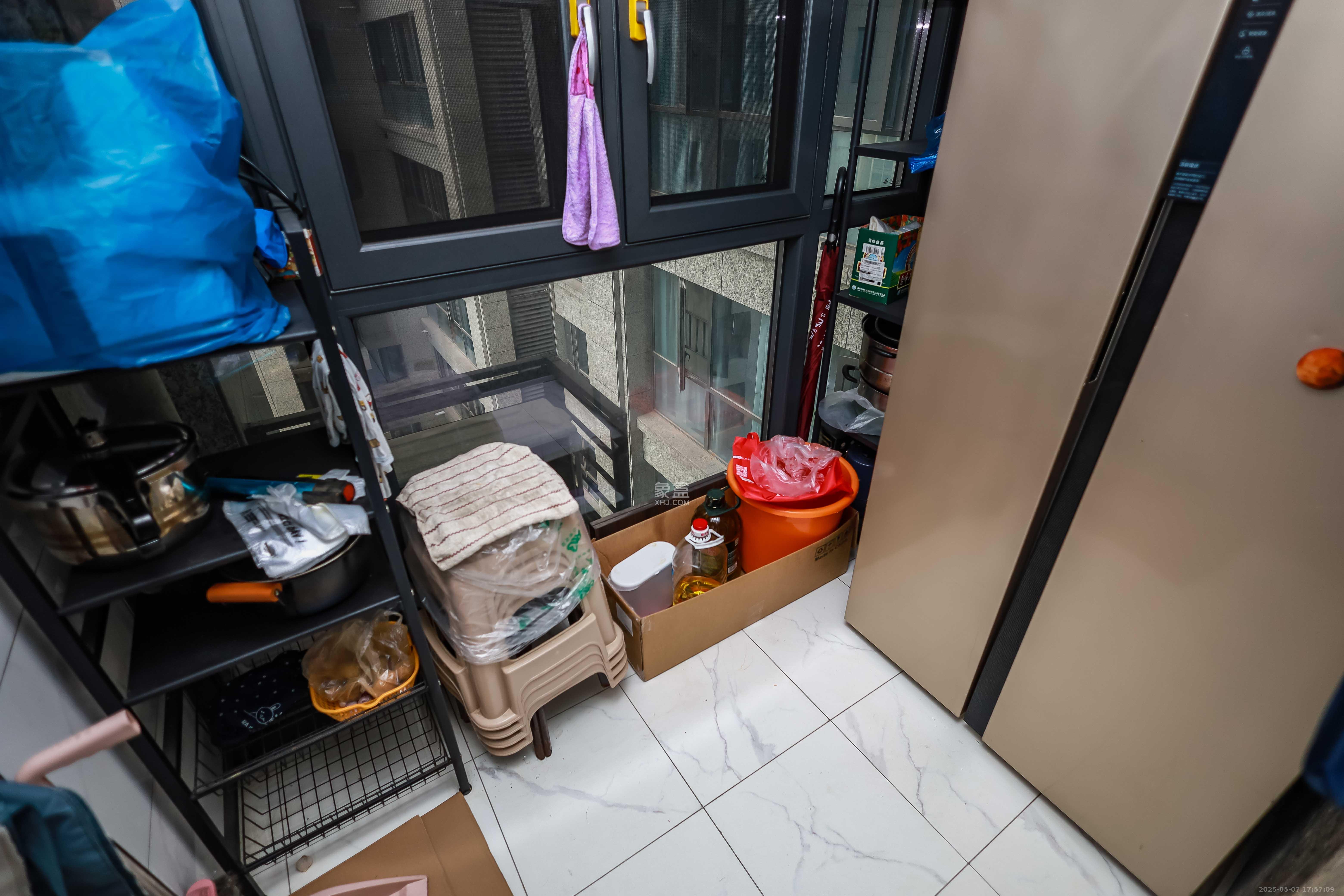 万象府台  3室2厅2卫    200.0万 万象府台  3室2厅2卫    200.0万阳台