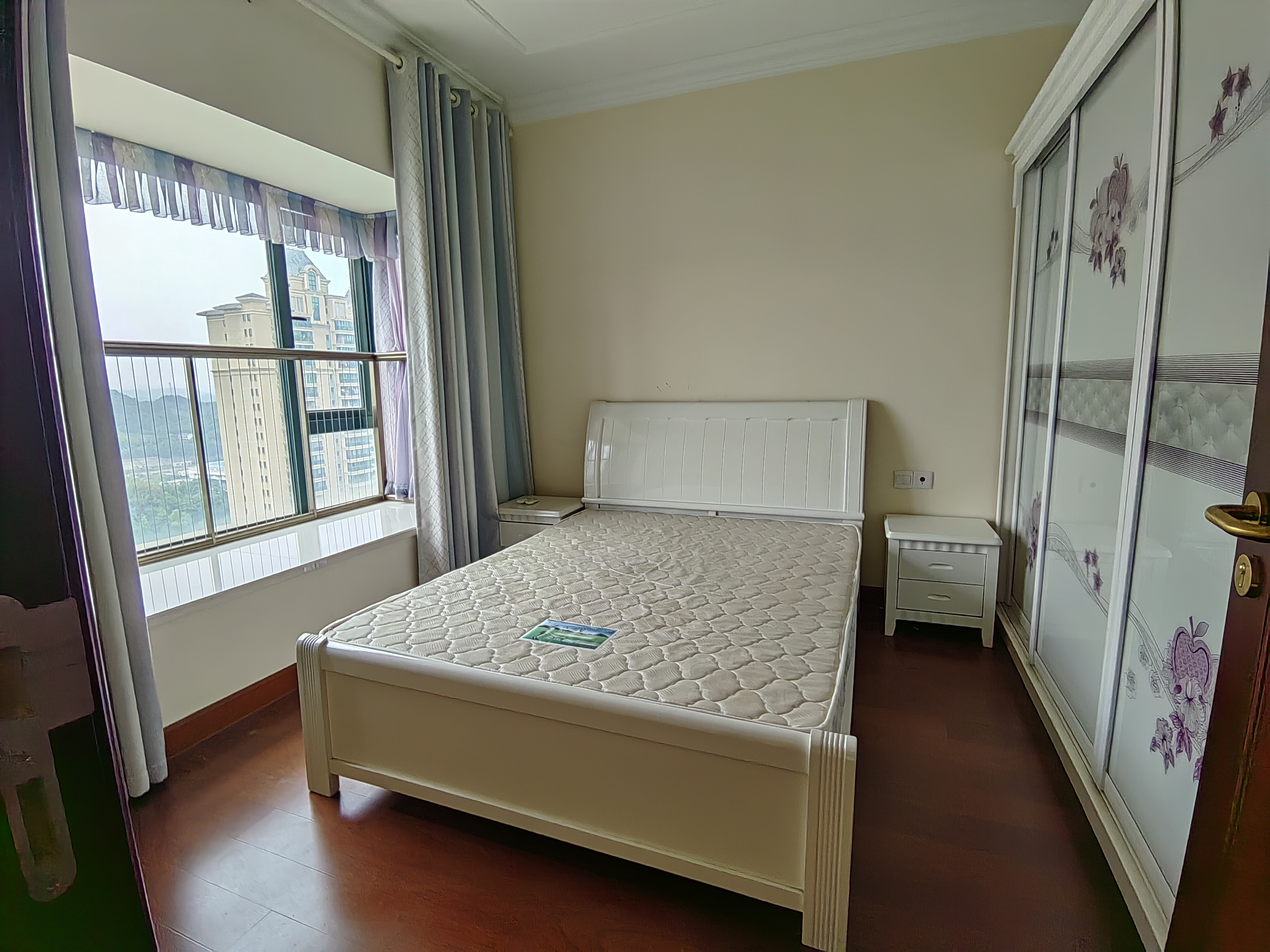 恒大绿洲 2室2厅1卫 1700.0元/月 恒大绿洲 2室2厅1卫 1700.0元/月室内图