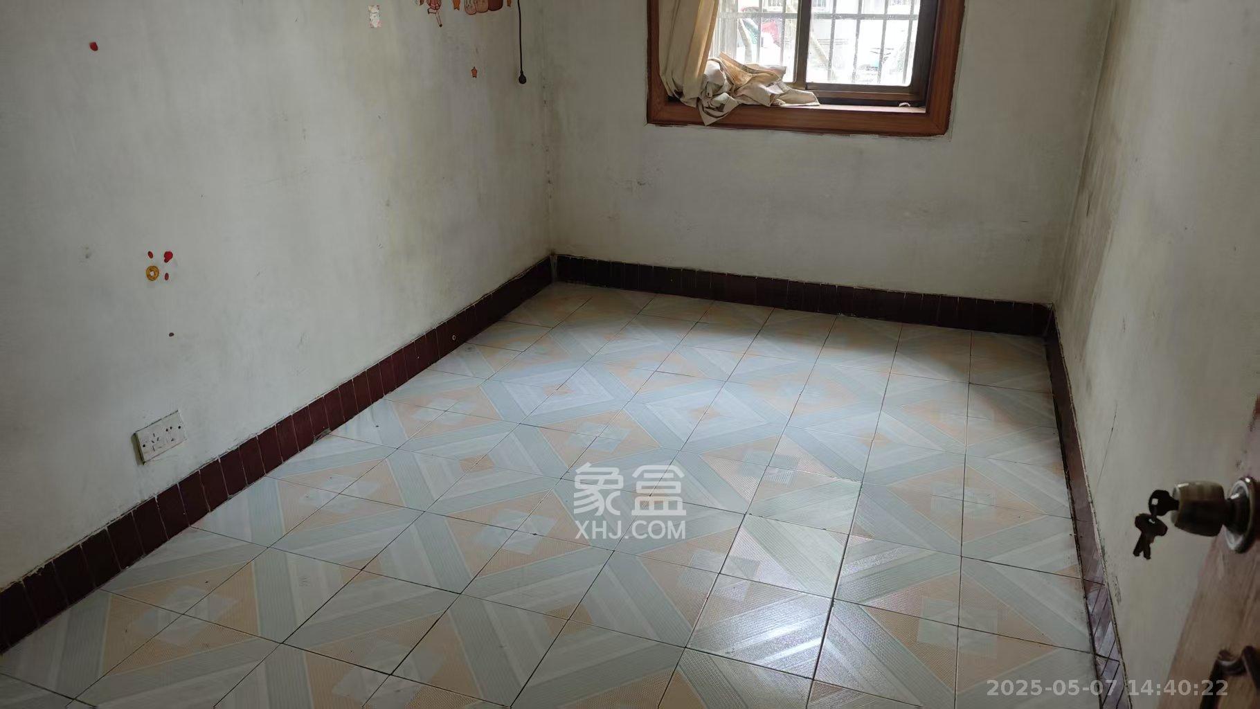 华侨一村 2室2厅2卫 2000.0元/月 华侨一村 2室2厅2卫 2000.0元/月室内图