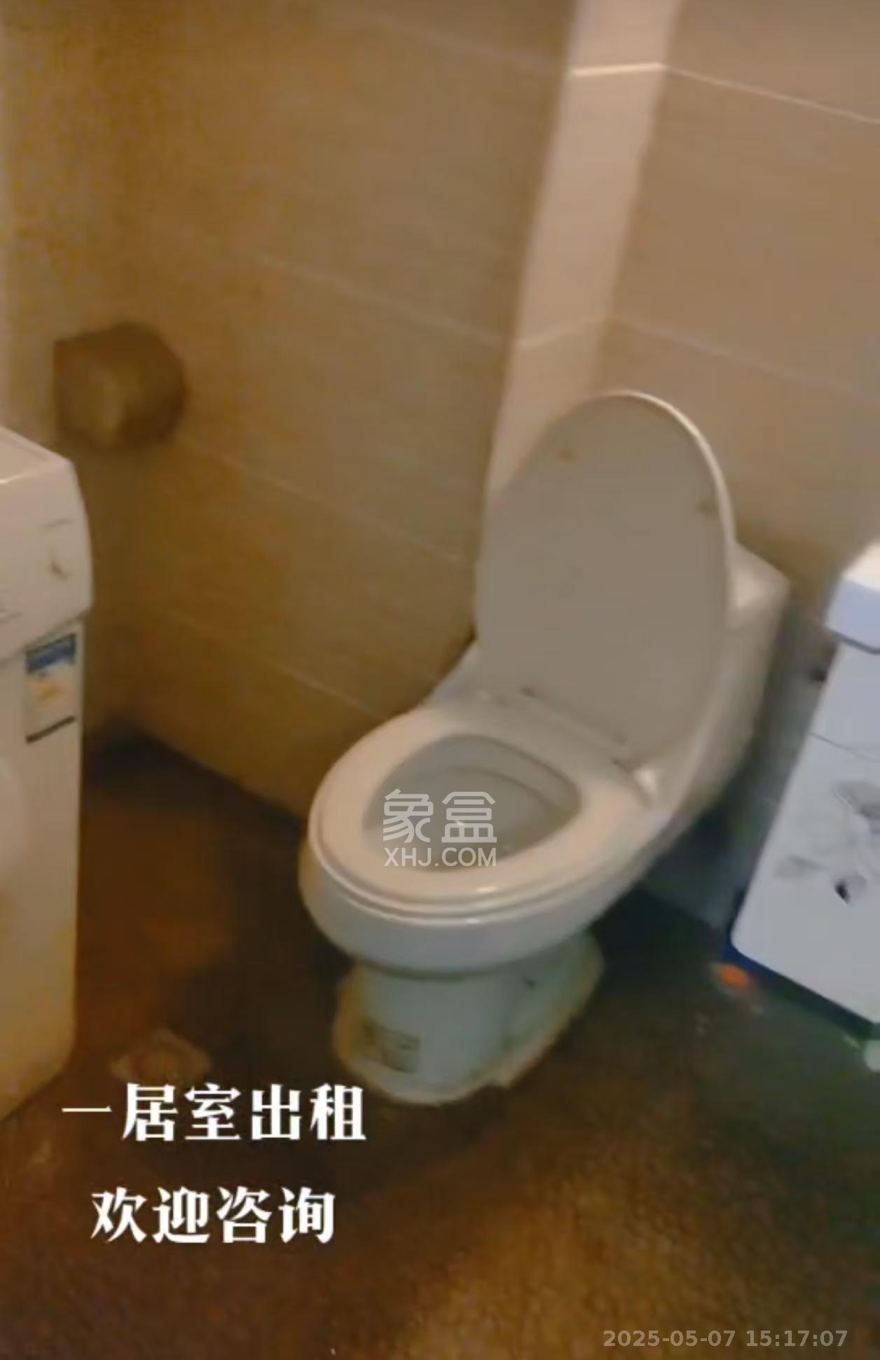 世景华庭  1室1厅1卫   1200.00元/月室内图