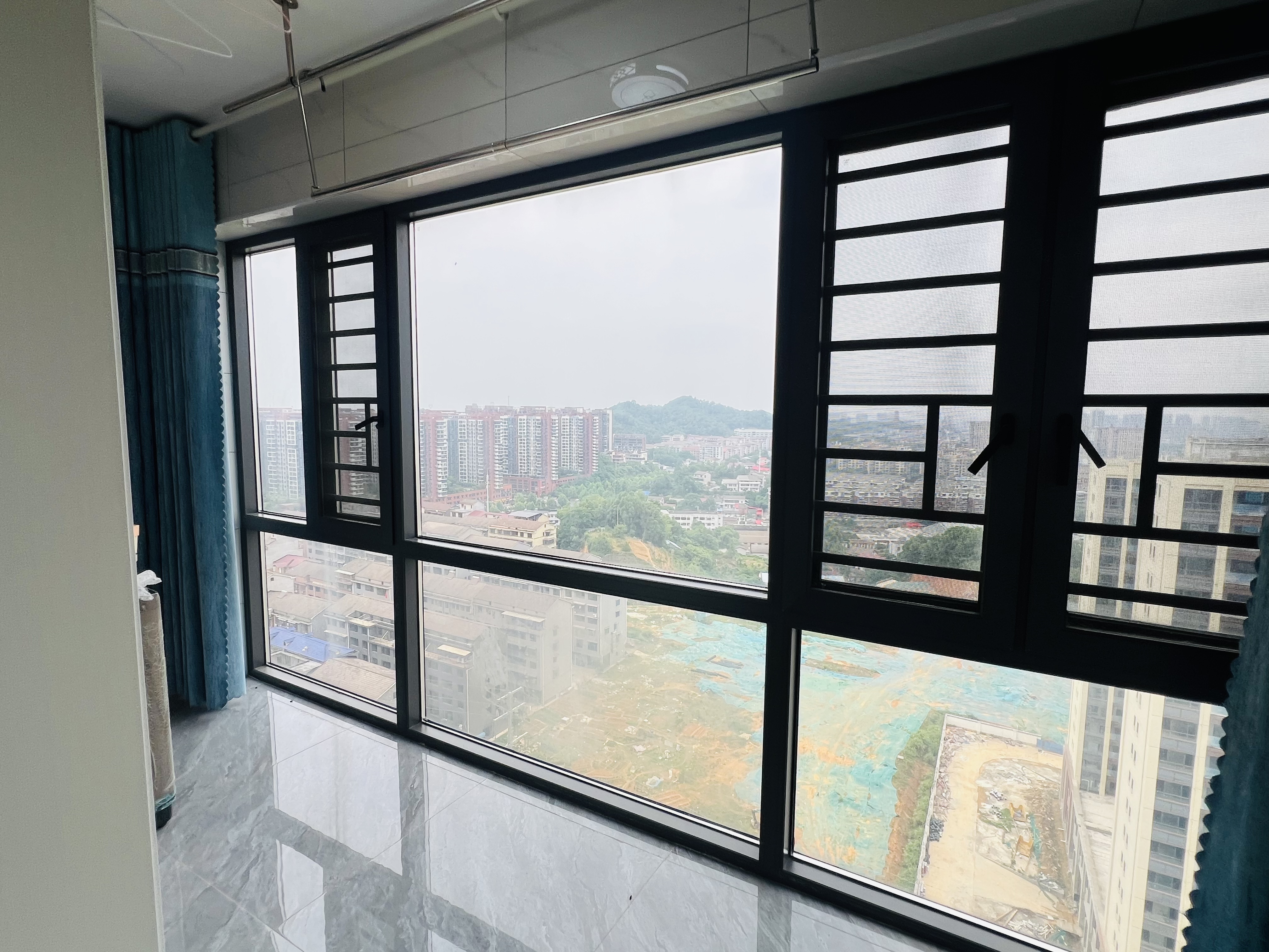 康雅苑 3室2厅2卫 2000.0元/月 康雅苑 3室2厅2卫 2000.0元/月室内图