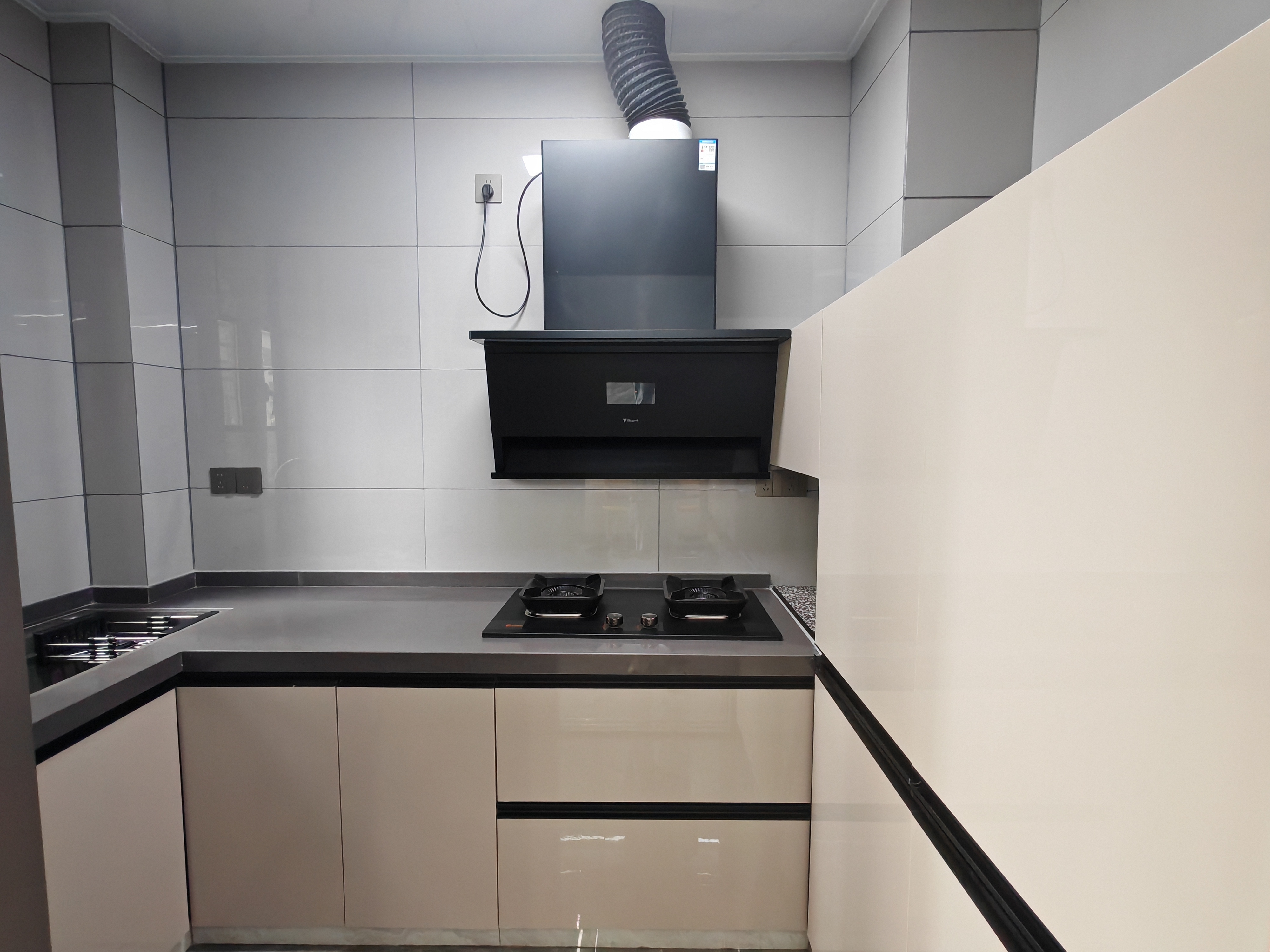 世茂云城 1室0厅0卫 2300.0元/月 世茂云城 1室0厅0卫 2300.0元/月室内图