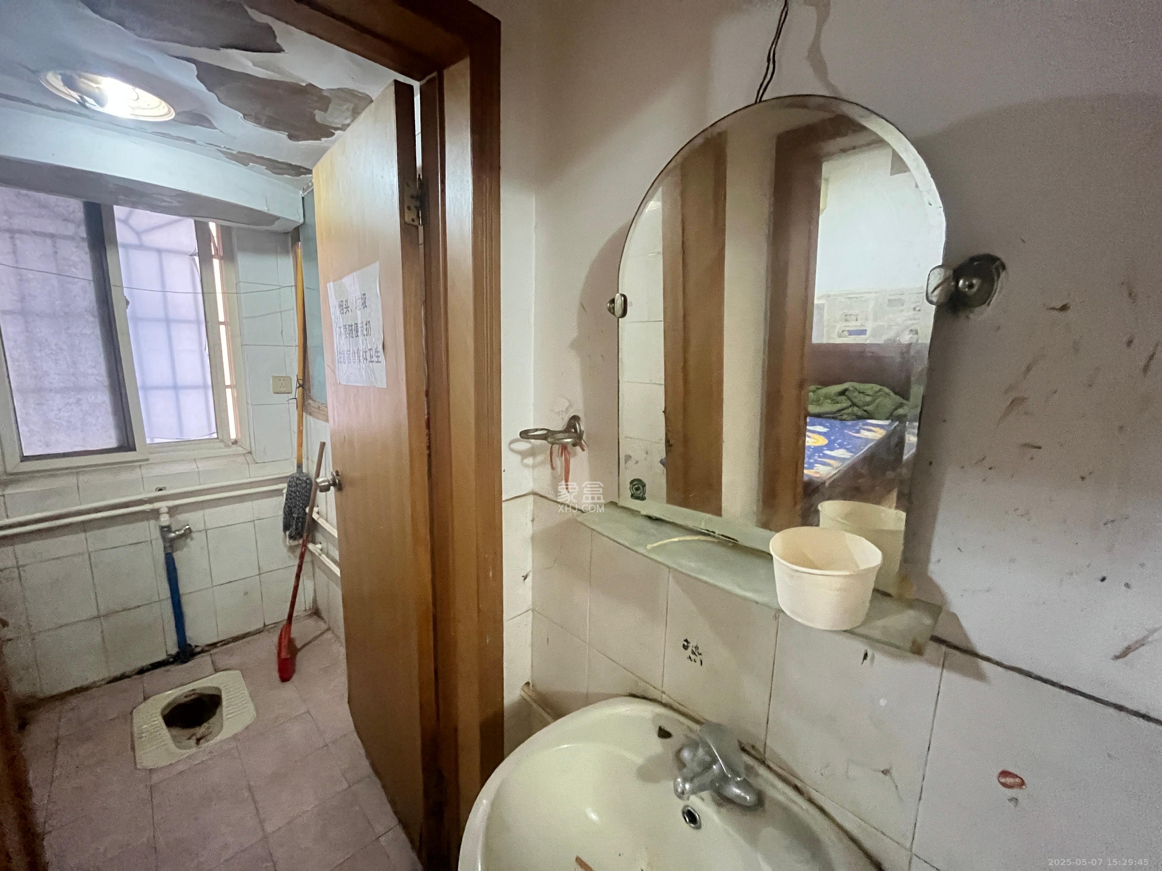 华盛花园  3室2厅2卫    2100.0元/月 华盛花园  3室2厅2卫    2100.0元/月室内图