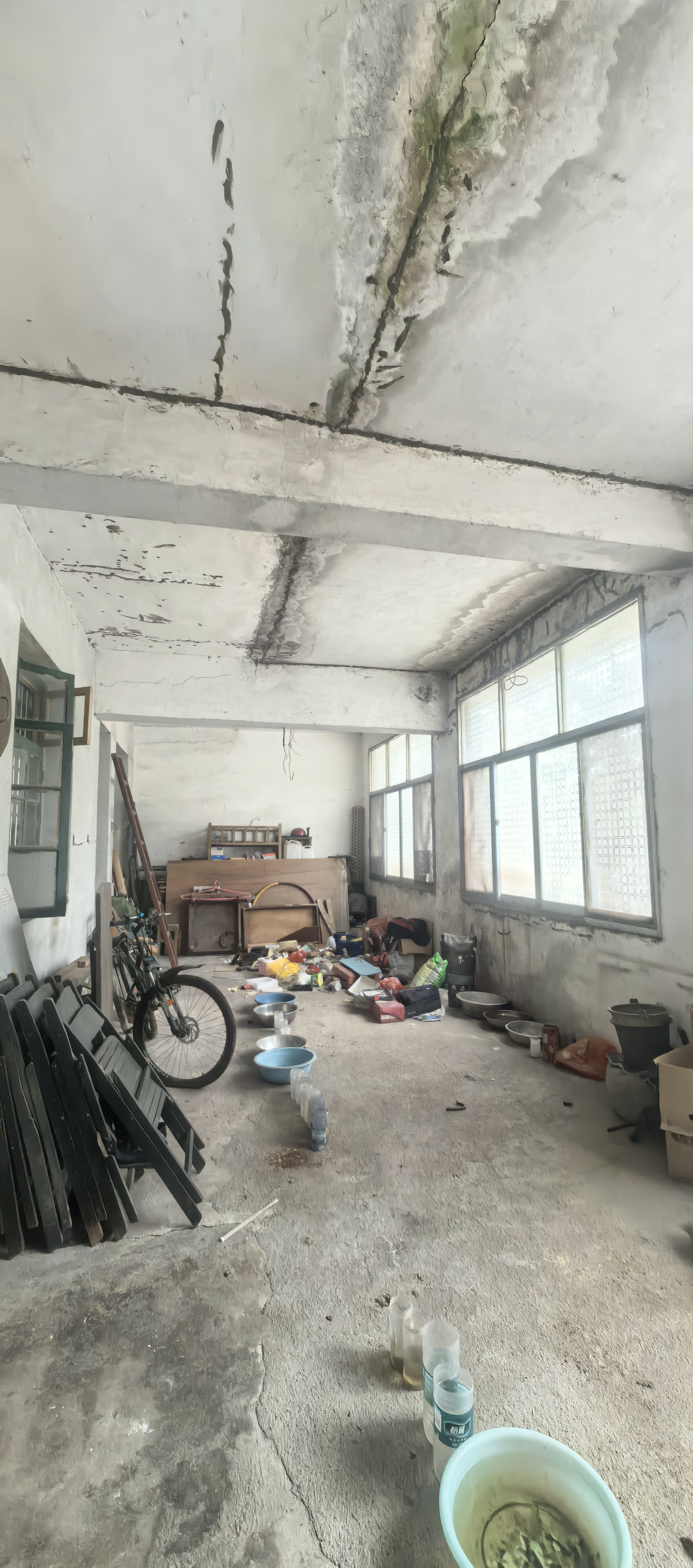 城管局家属楼 3室2厅2卫 40.0万 城管局家属楼 3室2厅2卫 40.0万客厅