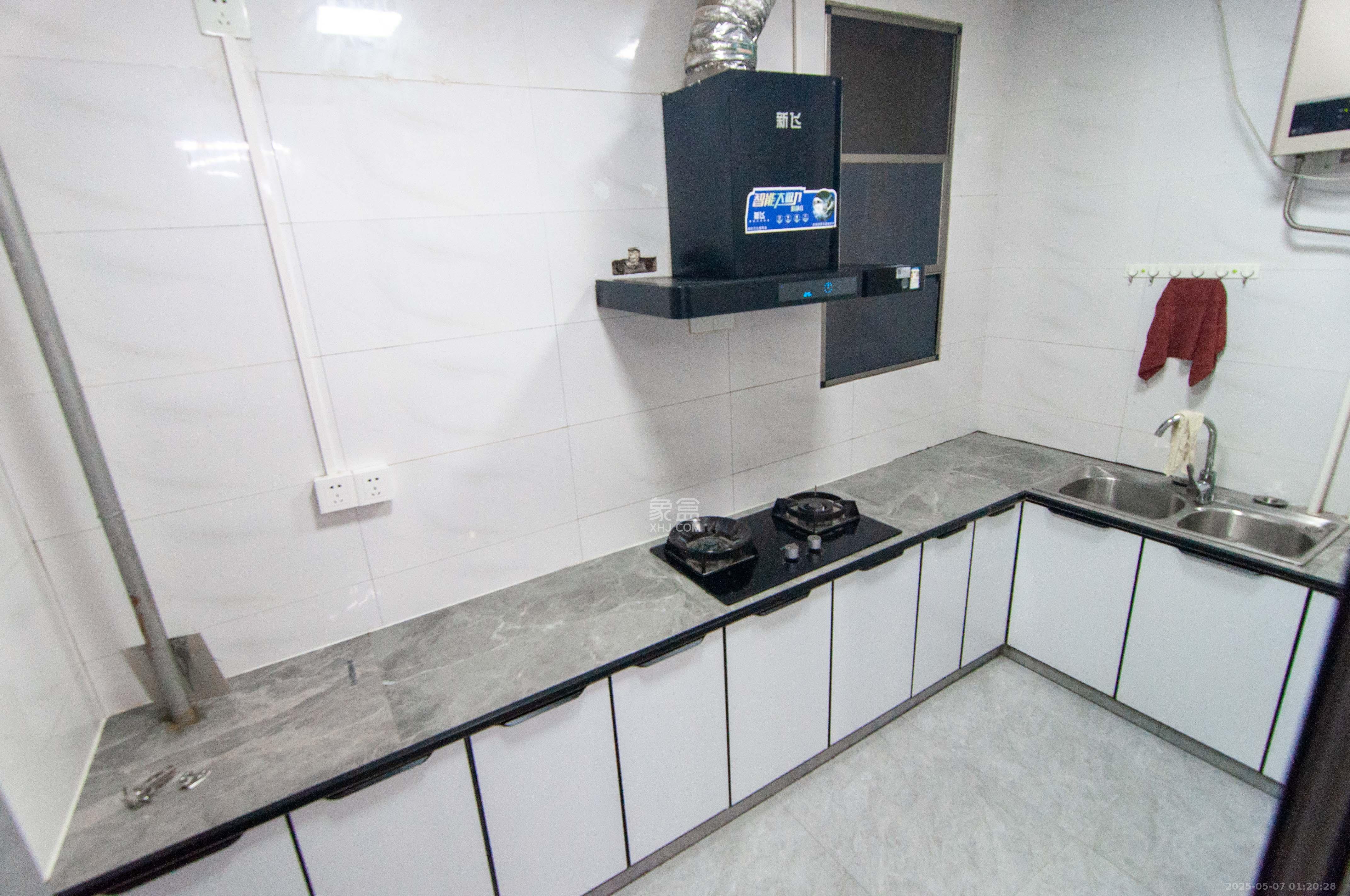 梅溪湖金茂湾 4室2厅2卫 145.0万 梅溪湖金茂湾 4室2厅2卫 145.0万厨房