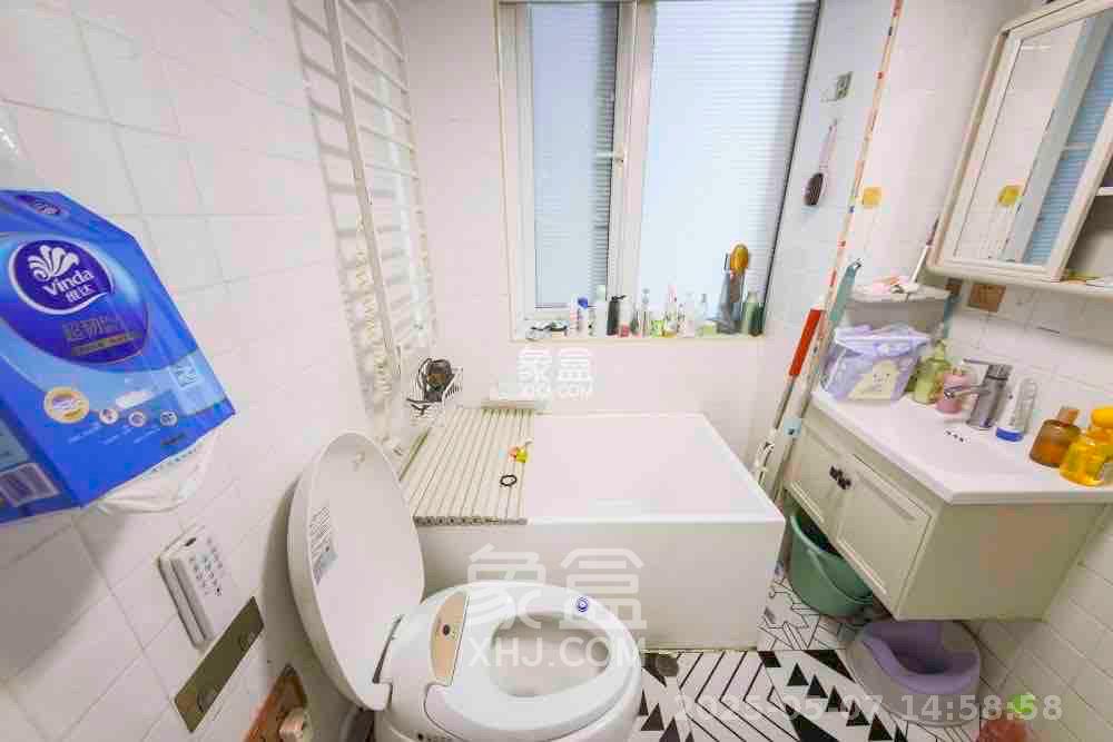 长城华都 2室1厅1卫 2200.0元/月 长城华都 2室1厅1卫 2200.0元/月室内图