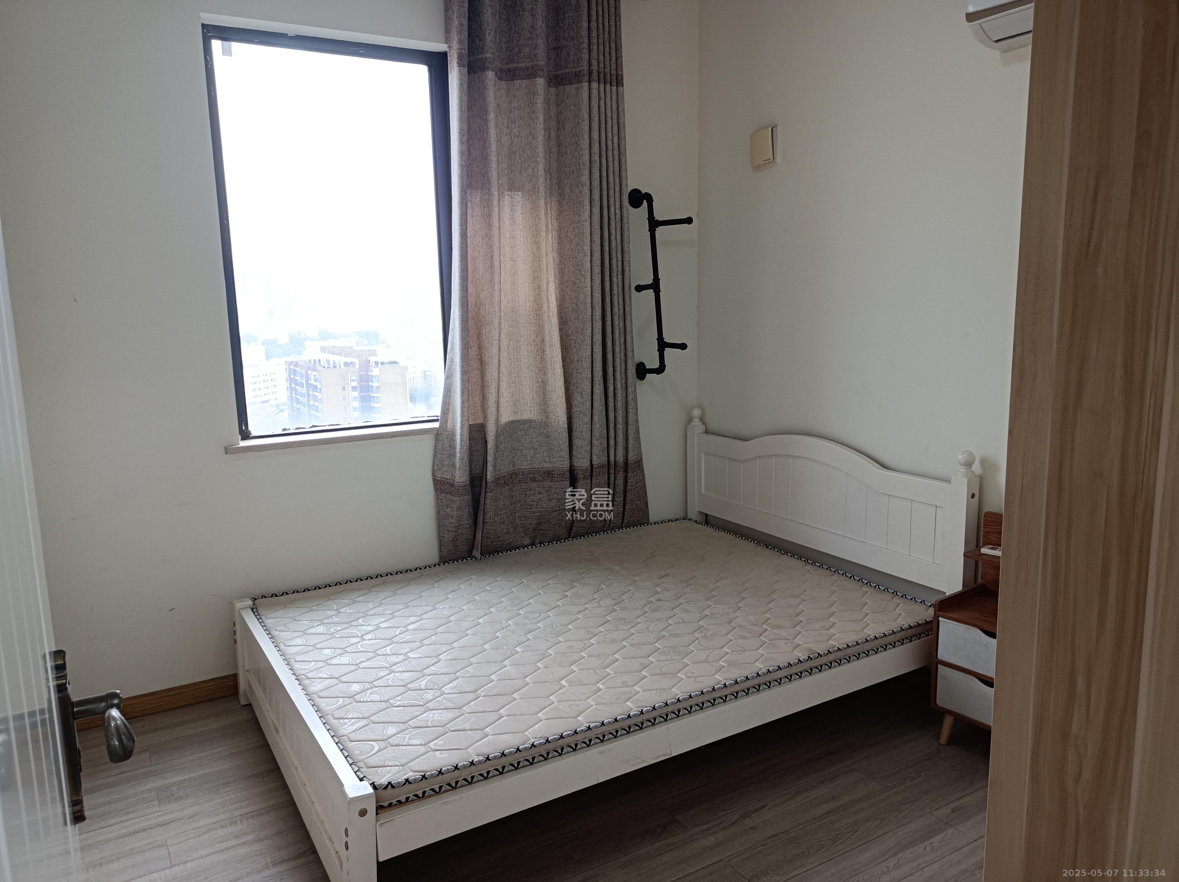 华悦城  1室2厅1卫   2000.00元/月室内图