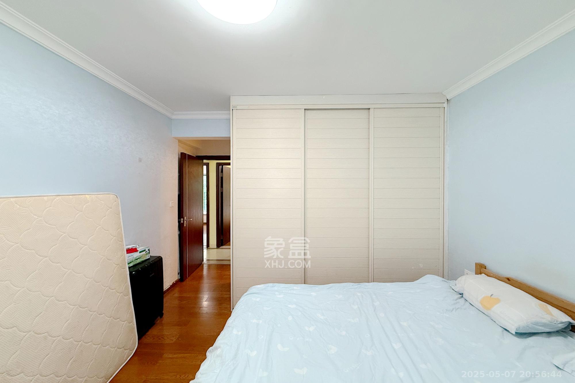 时代倾城一期  3室2厅2卫    78.0万 时代倾城一期  3室2厅2卫    78.0万卧室