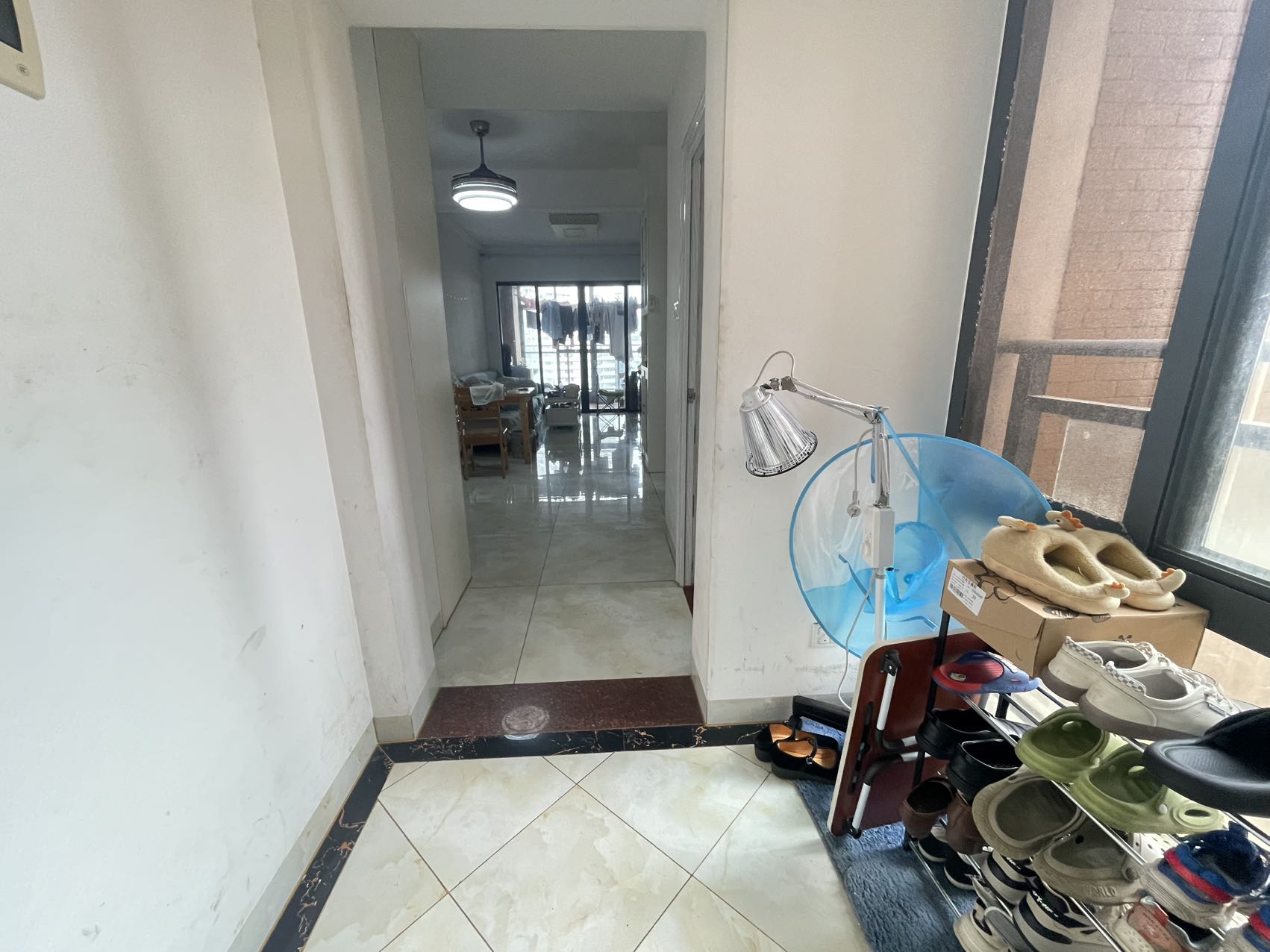 海岸赛拉维南区 2室2厅1卫 110.0万 海岸赛拉维南区 2室2厅1卫 110.0万室内图