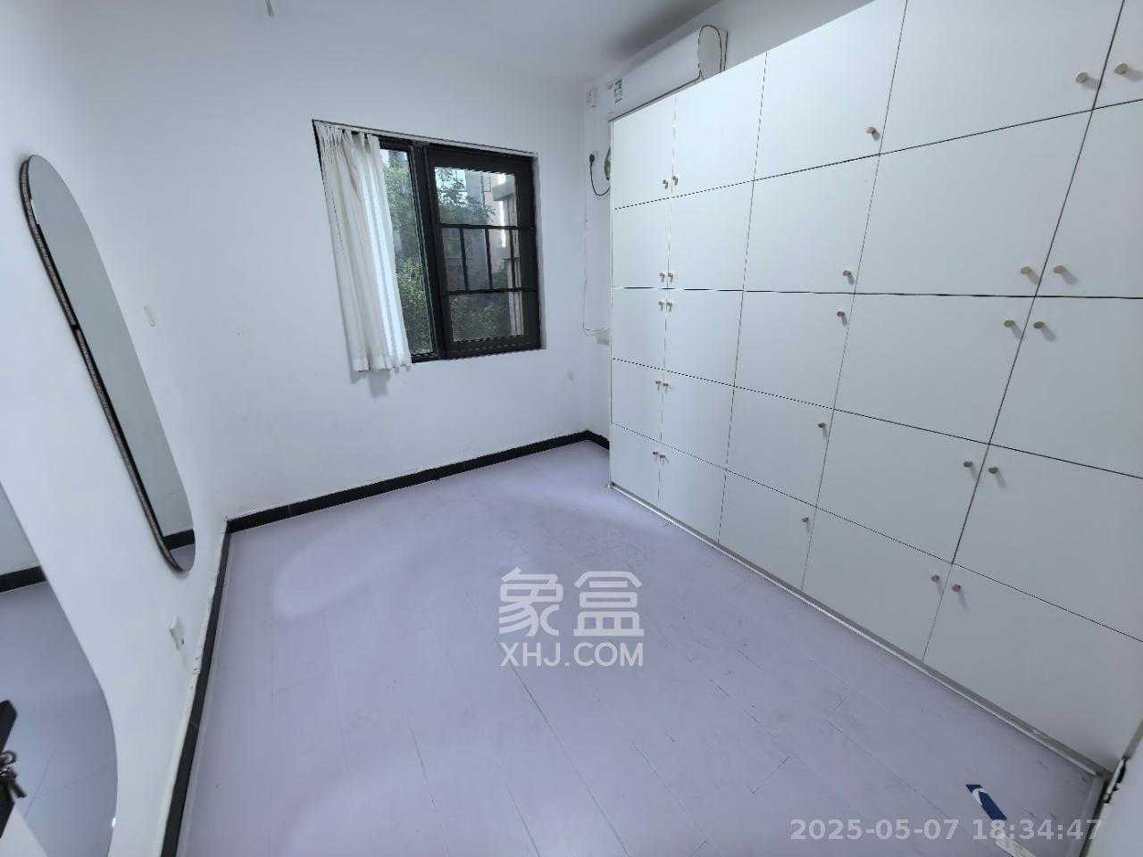 中建梅溪湖中心  4室2厅2卫   3900.00元/月室内图