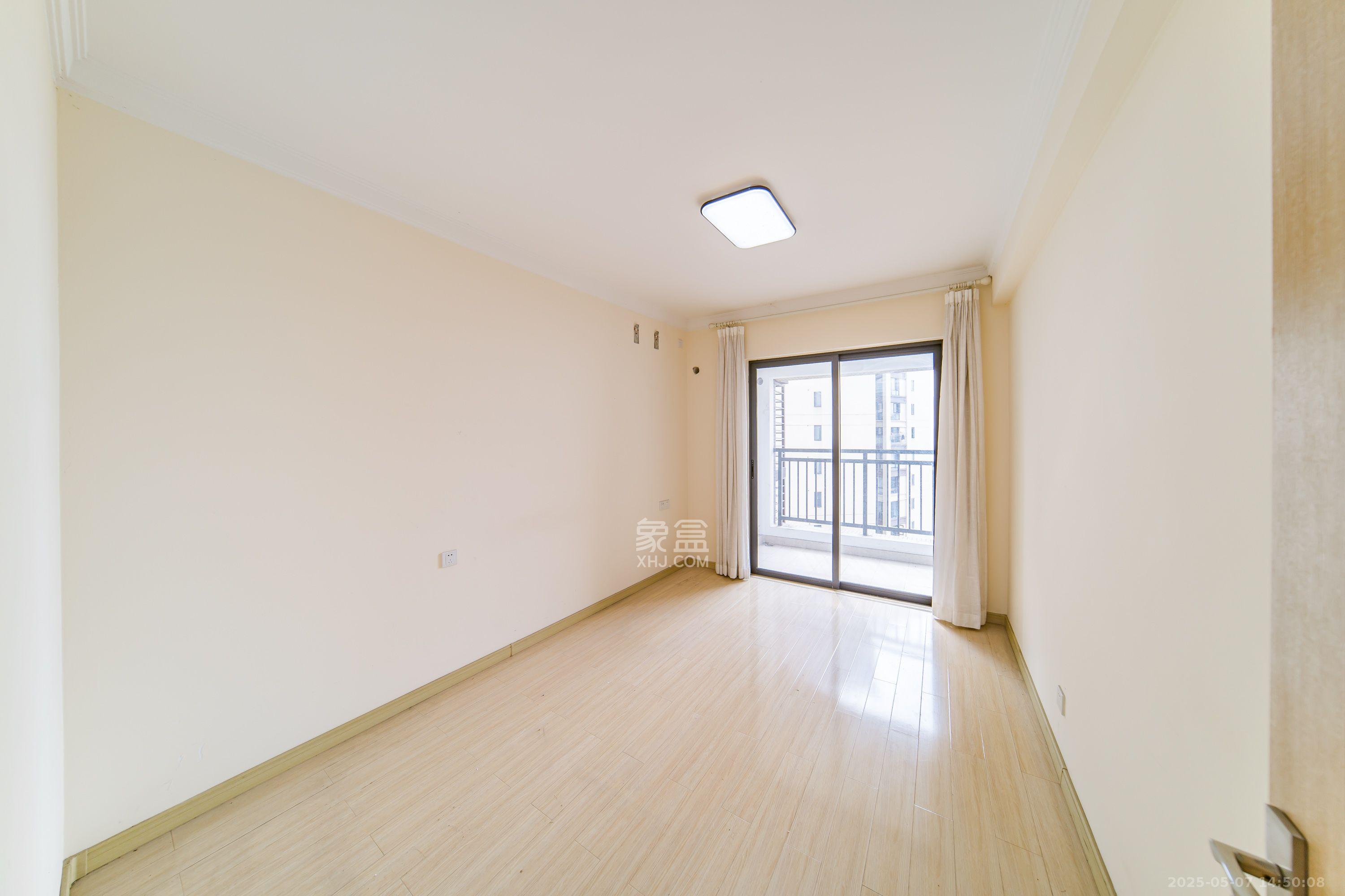 兰亭湾畔 3室2厅2卫 2800.0元/月 兰亭湾畔 3室2厅2卫 2800.0元/月室内图