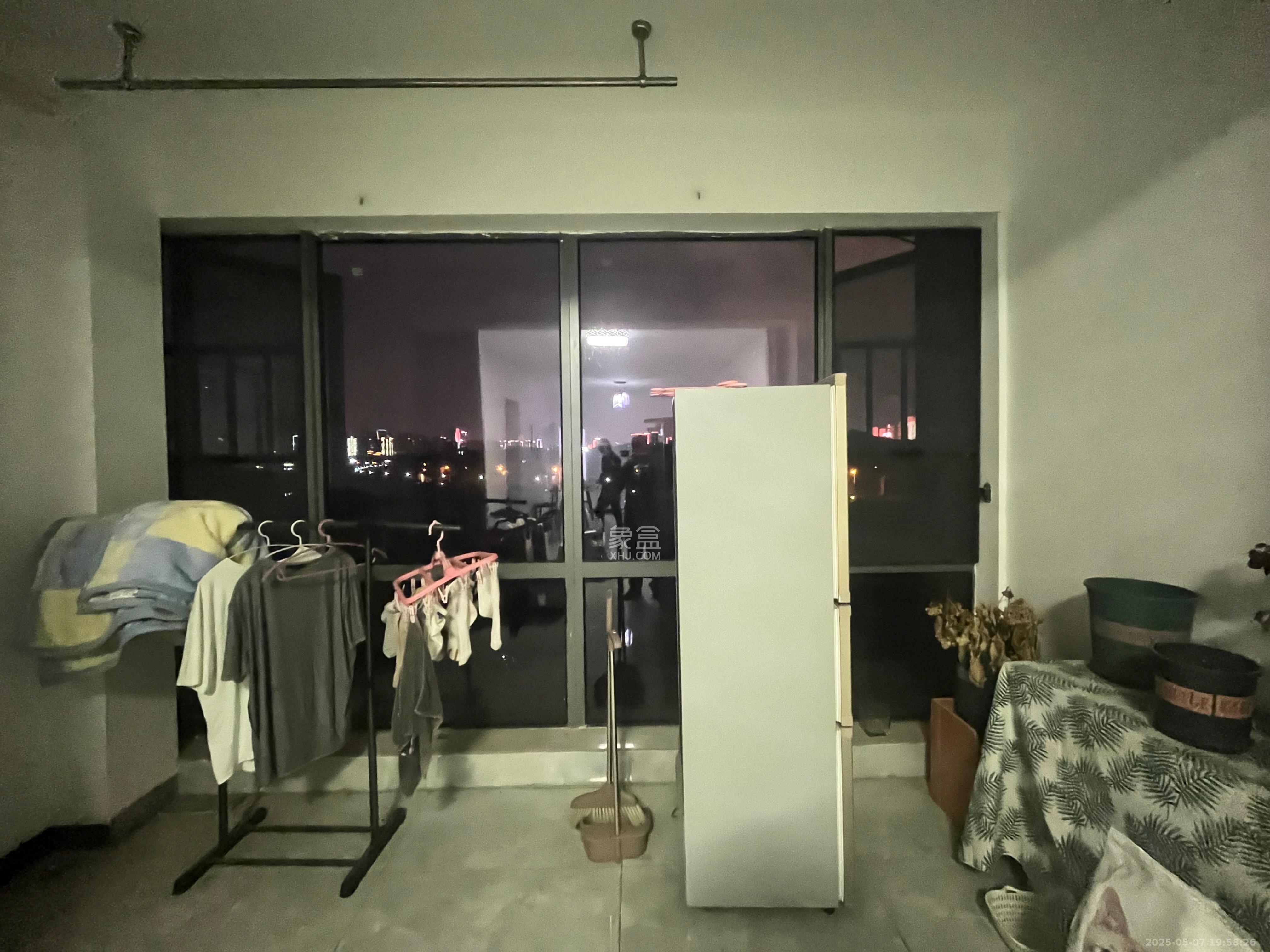 恩瑞御西湖  2室2厅2卫   2800.00元/月室内图