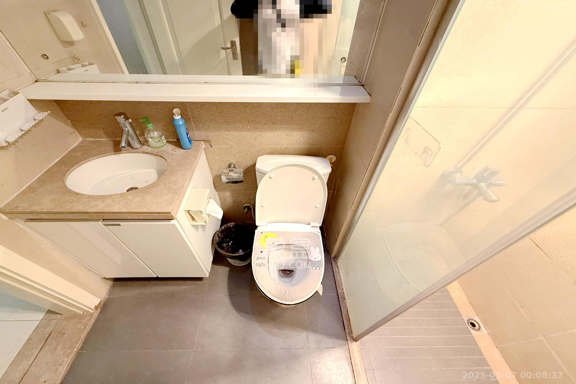 时代倾城一期 2室2厅1卫 65.0万 时代倾城一期 2室2厅1卫 65.0万卫生间