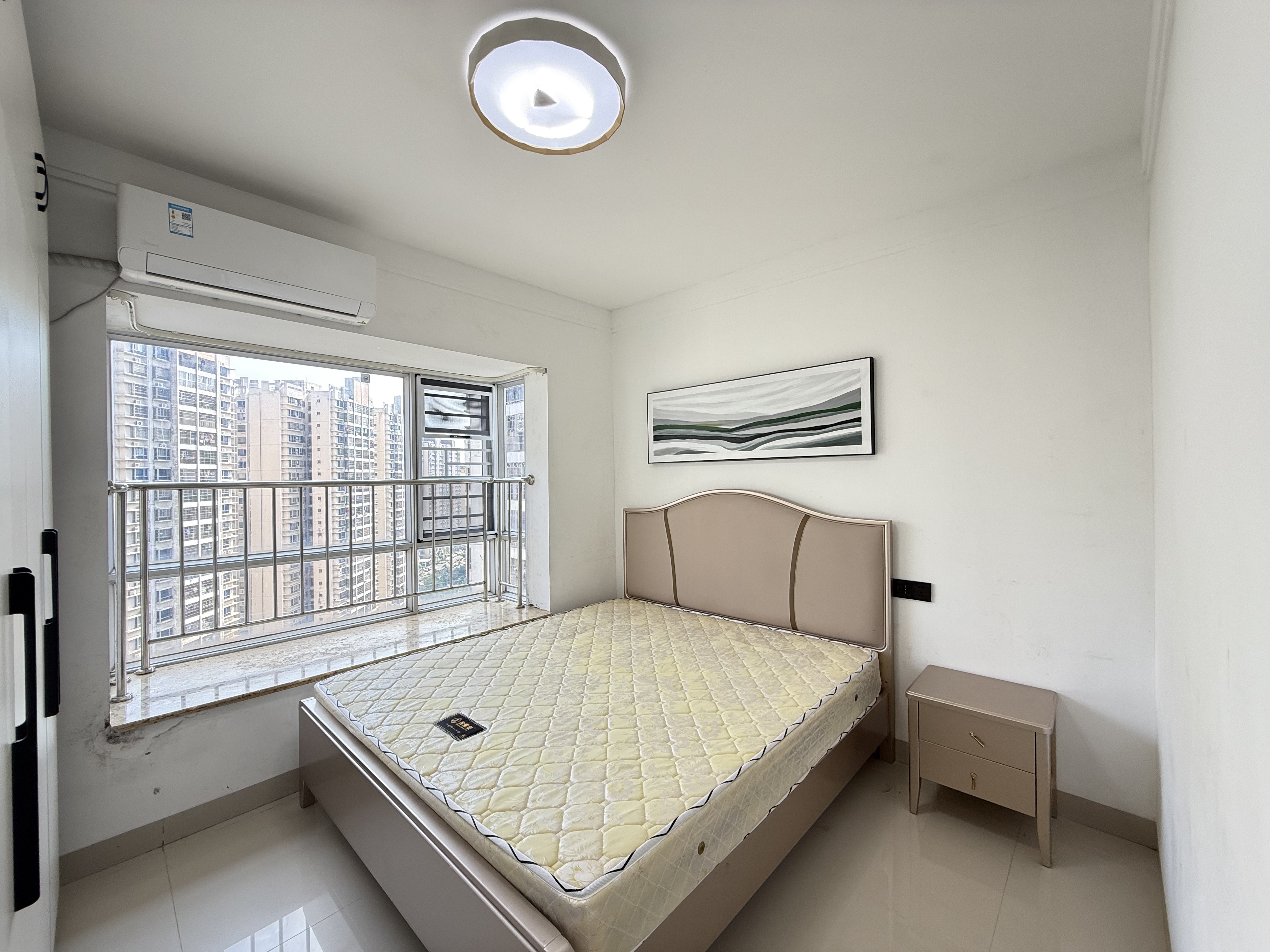 水岸听涛  3室2厅1卫    120.0万 水岸听涛  3室2厅1卫    120.0万室内图