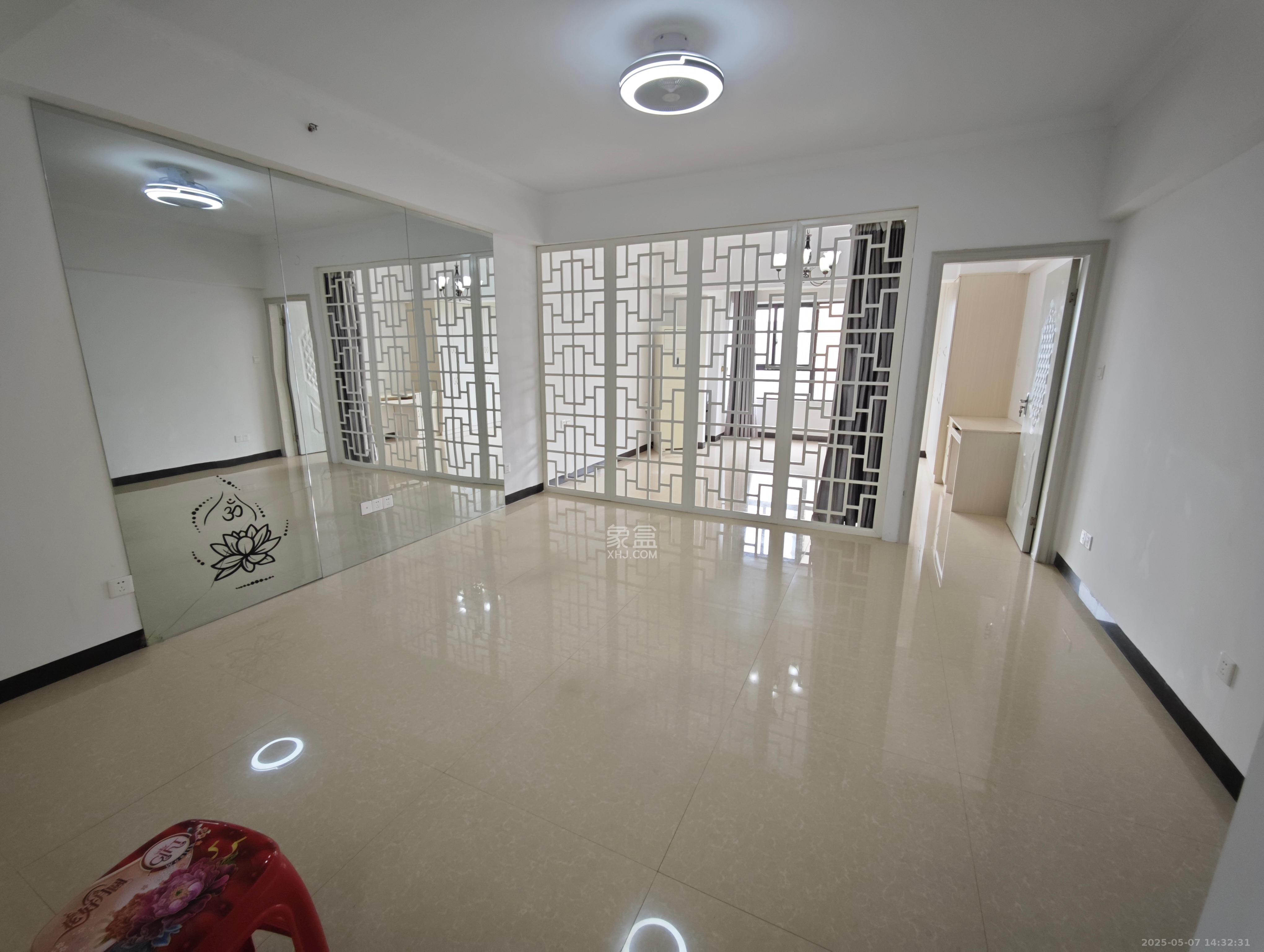 当代滨江MOMA 1室1厅1卫 1800.0元/月 当代滨江MOMA 1室1厅1卫 1800.0元/月室内图