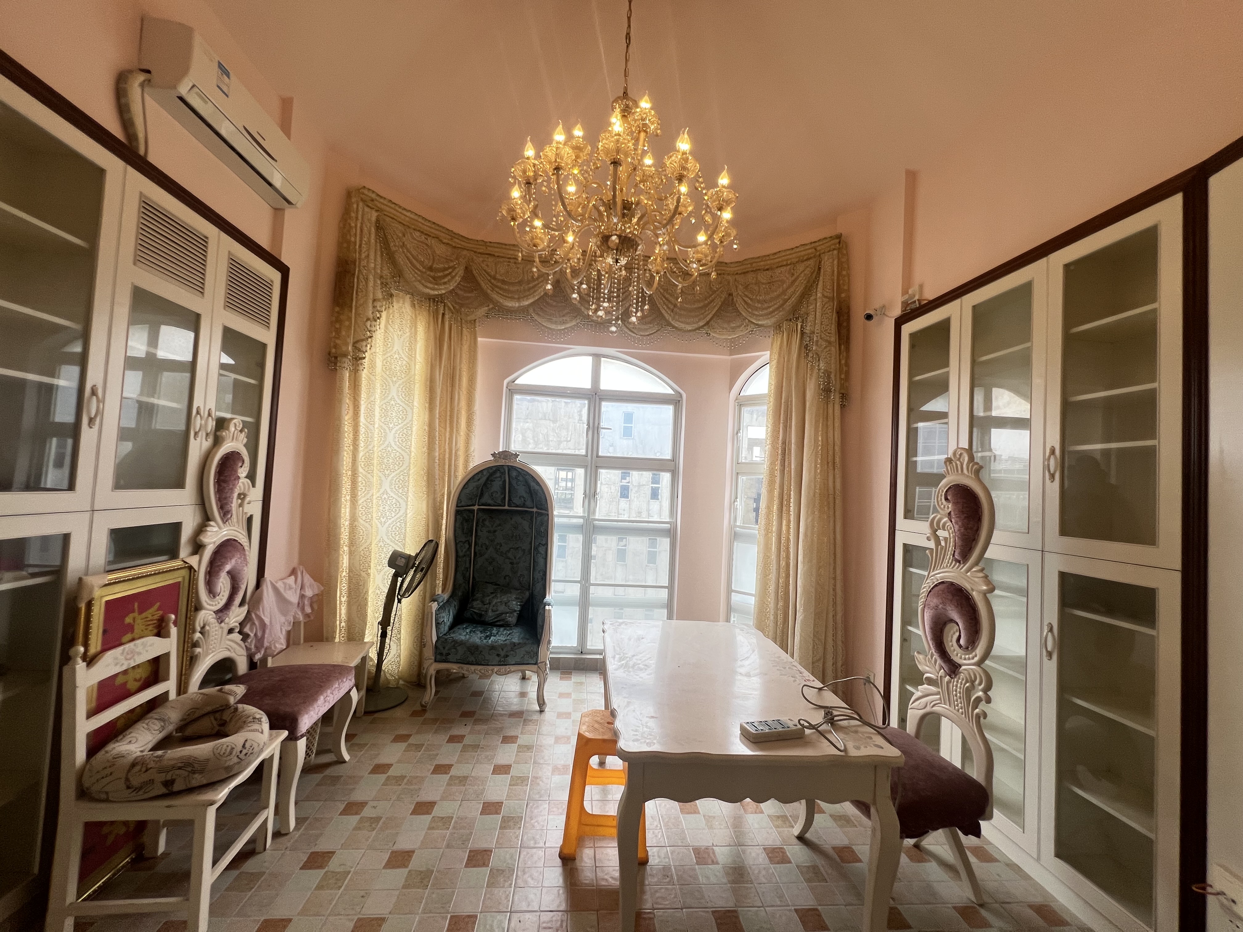 今典别墅 8室3厅3卫 25000.0元/月 今典别墅 8室3厅3卫 25000.0元/月室内图