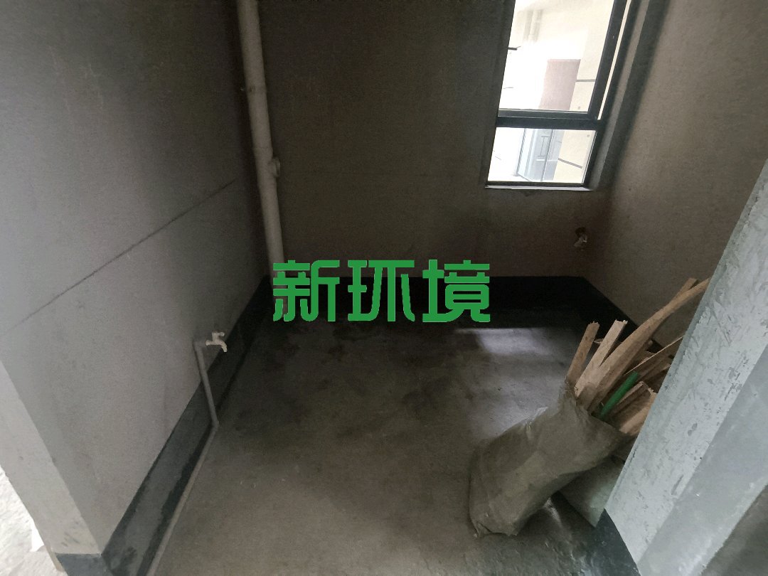 荣盛华府  3室2厅2卫   91.00万客厅