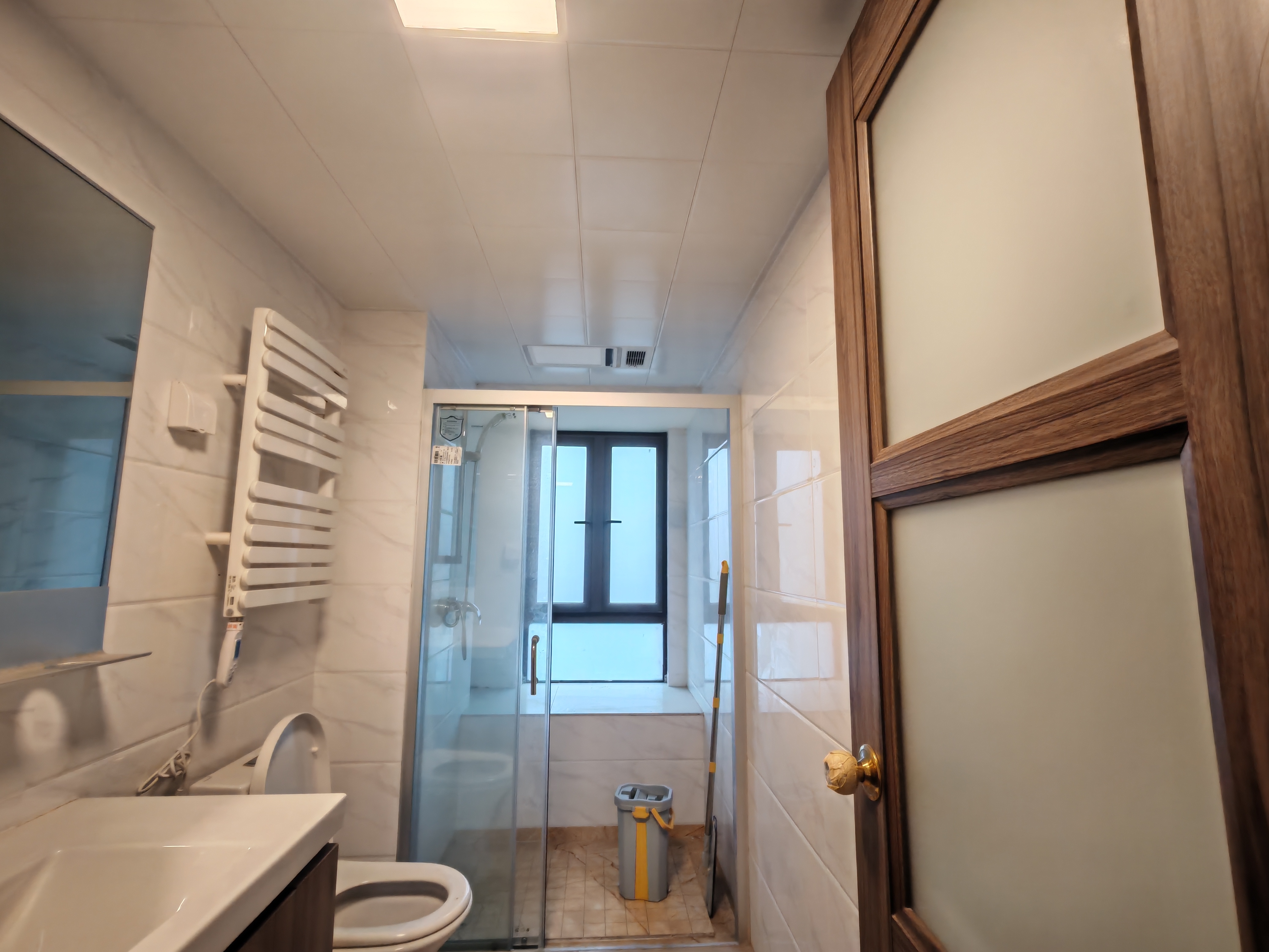 碧桂园豪园-二期 4室2厅2卫 83.8万 碧桂园豪园-二期 4室2厅2卫 83.8万客厅