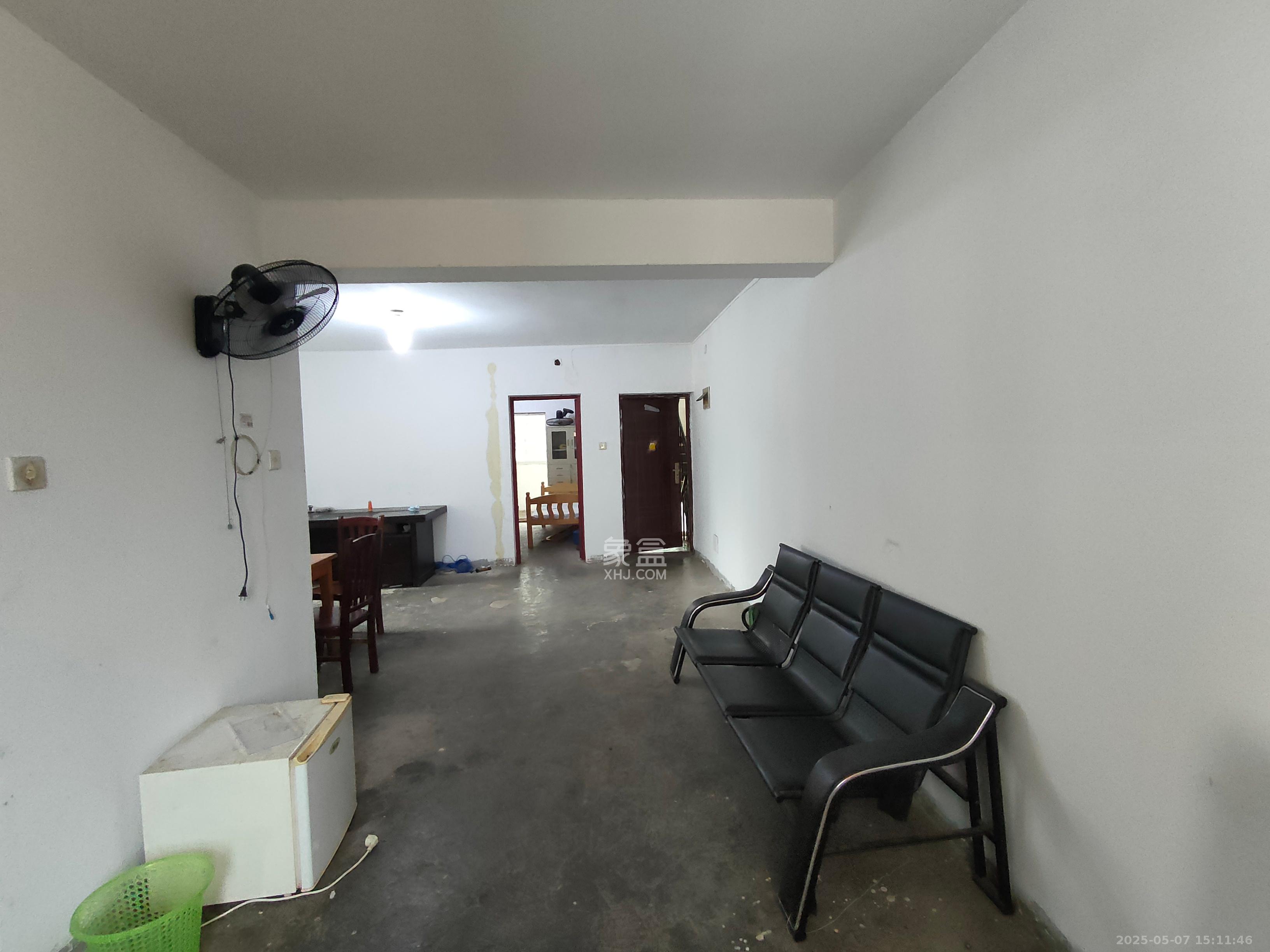 机械化宿舍 2室2厅1卫 800.0元/月 机械化宿舍 2室2厅1卫 800.0元/月室内图