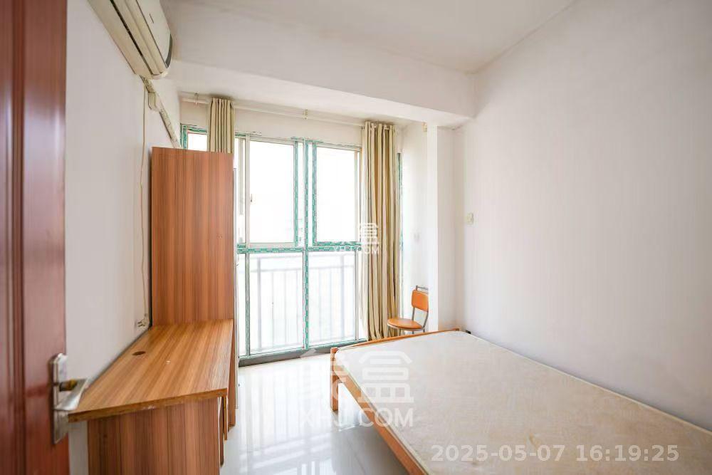 凯富漫城 3室2厅1卫 1200.0元/月 凯富漫城 3室2厅1卫 1200.0元/月室内图