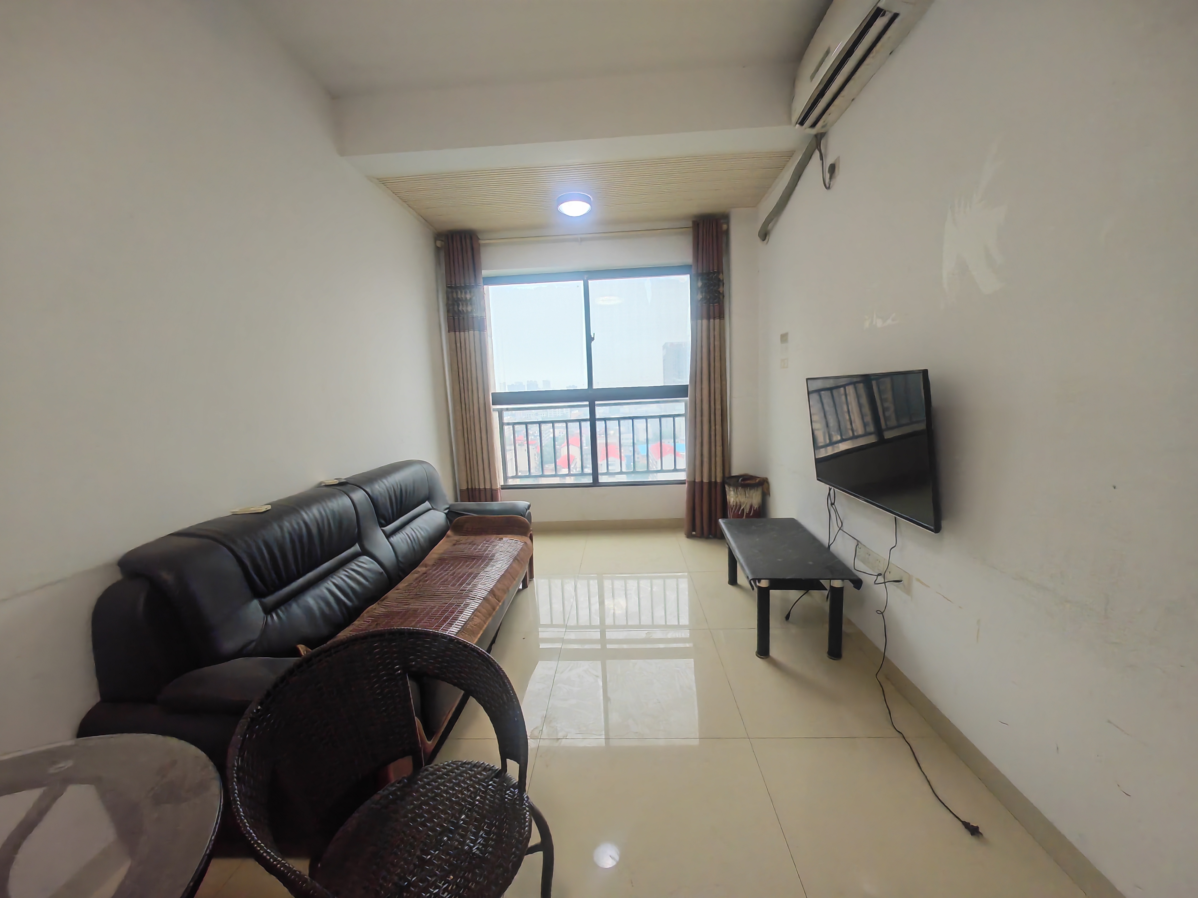 五洲富隆中心 1室1厅1卫 1200.0元/月 五洲富隆中心 1室1厅1卫 1200.0元/月室内图