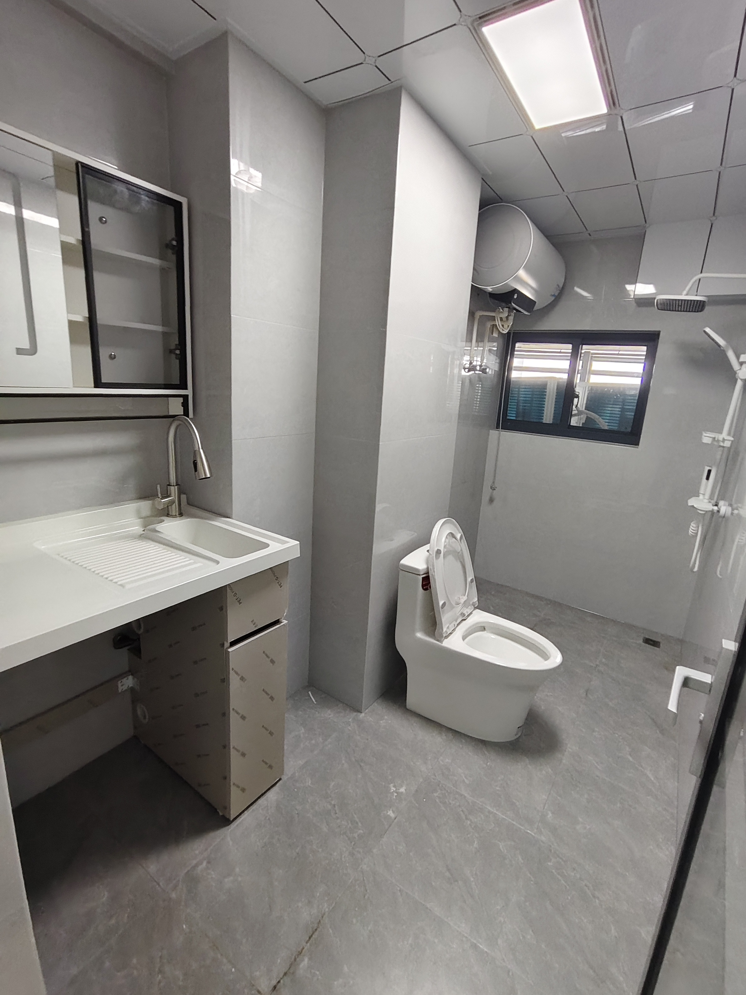 龙湖光年 1室1厅1卫 3500.0元/月 龙湖光年 1室1厅1卫 3500.0元/月室内图