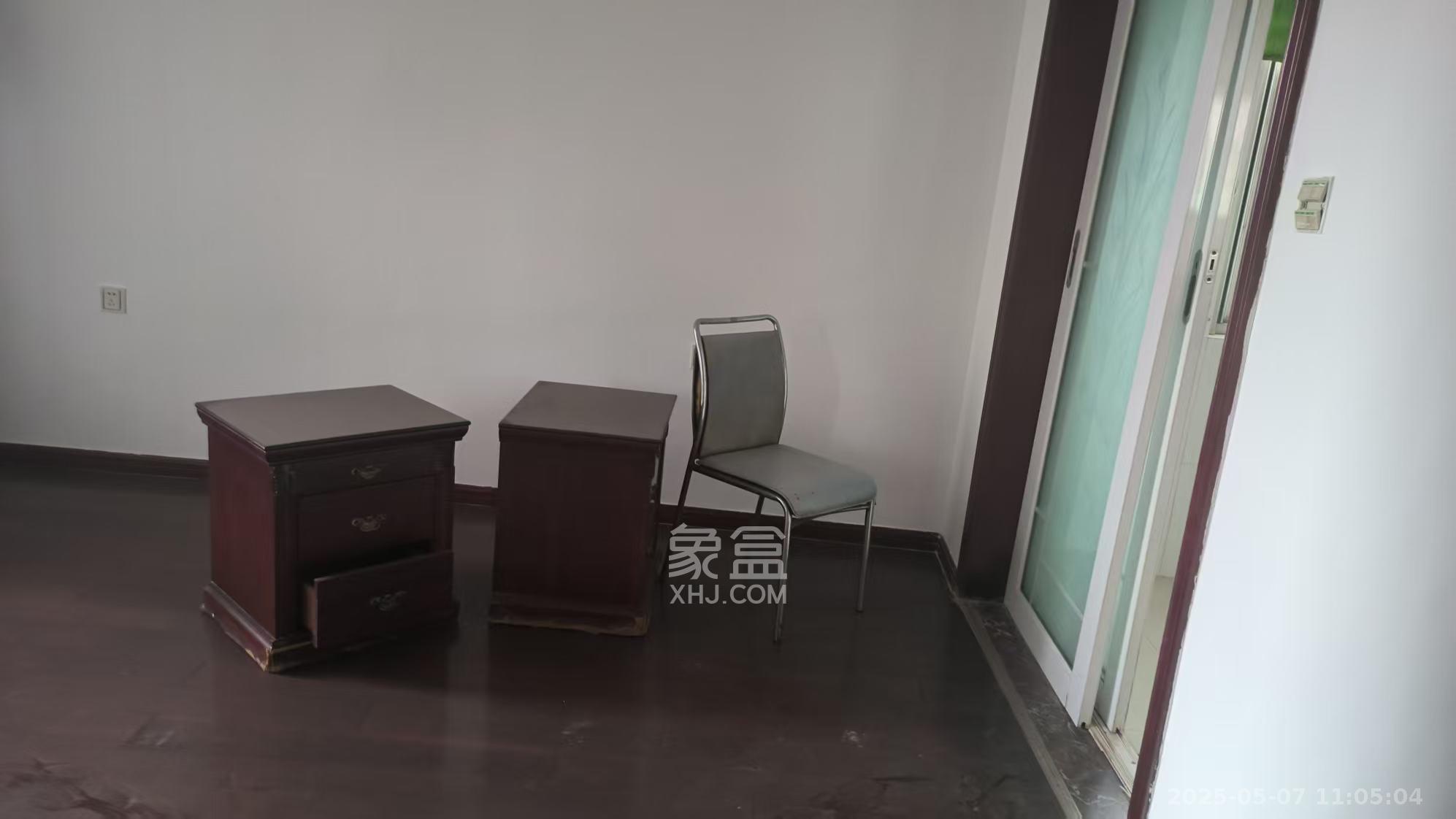 高桥现代商贸城  4室2厅2卫    3200.0元/月 高桥现代商贸城  4室2厅2卫    3200.0元/月室内图