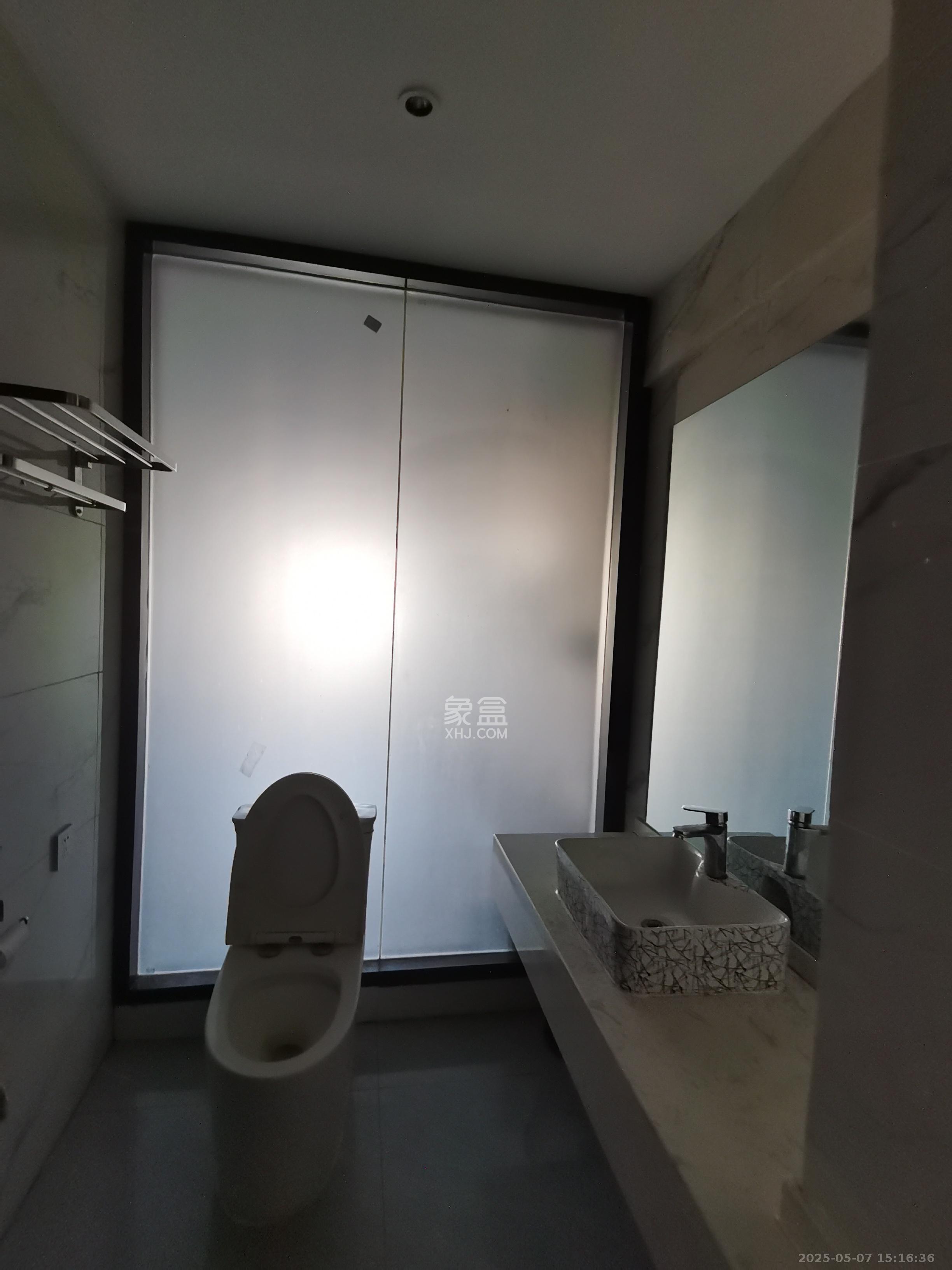 旭辉国际广场(永升商业广场) 1室1厅11卫 36000.0元/月 旭辉国际广场(永升商业广场) 1室1厅11卫 36000.0元/月室内图