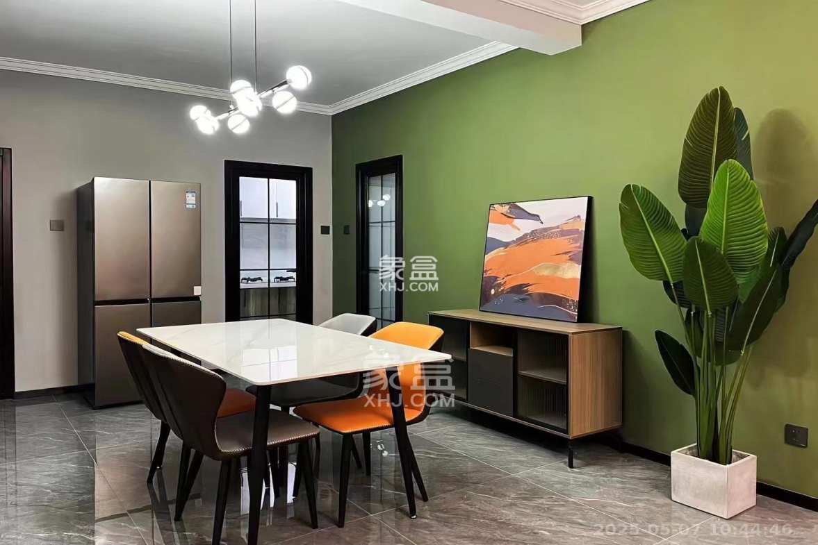 吉泰园安置小区 3室2厅1卫 2988.0元/月 吉泰园安置小区 3室2厅1卫 2988.0元/月室内图