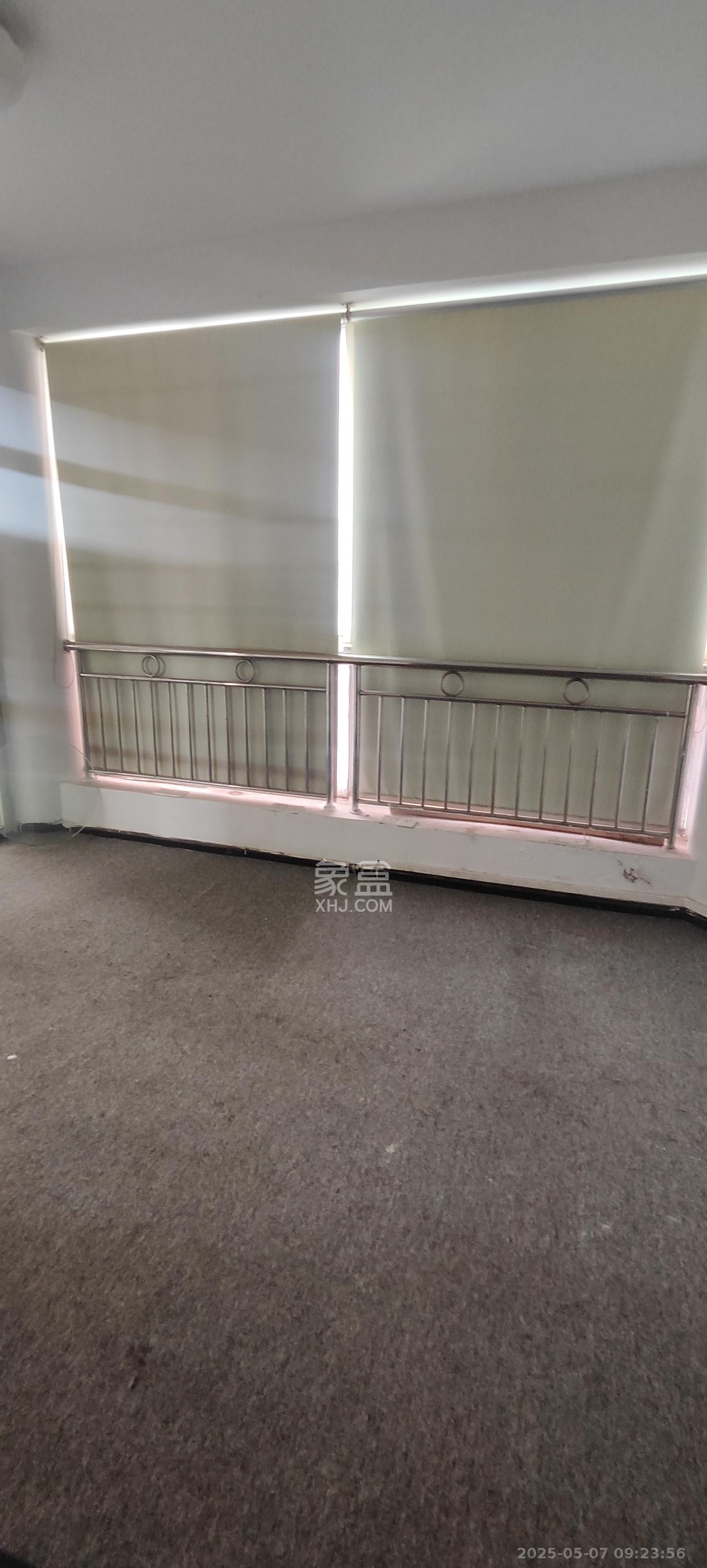 都市阳光大厦 3室2厅1卫 5000.0元/月 都市阳光大厦 3室2厅1卫 5000.0元/月室内图