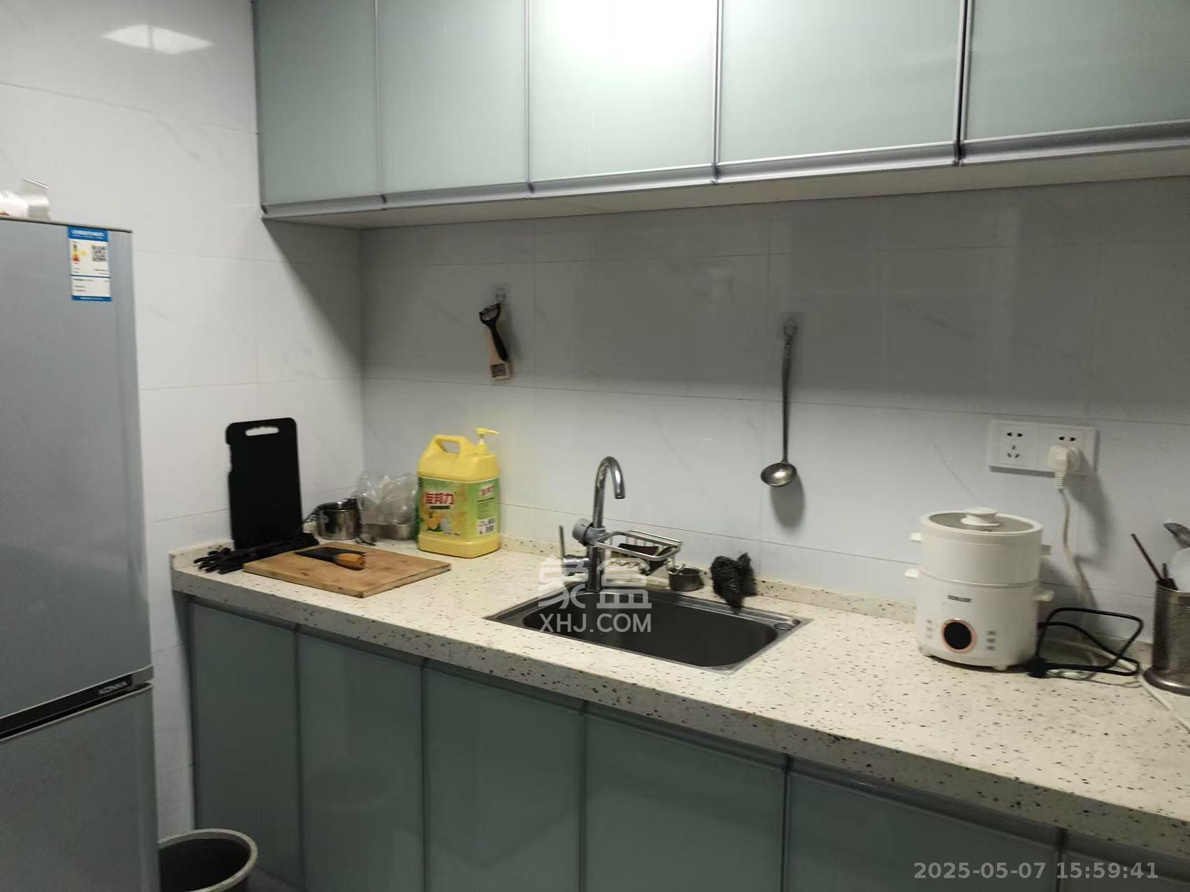 湘府名邸（同力家园）  1室1厅2卫   850.00元/月室内图