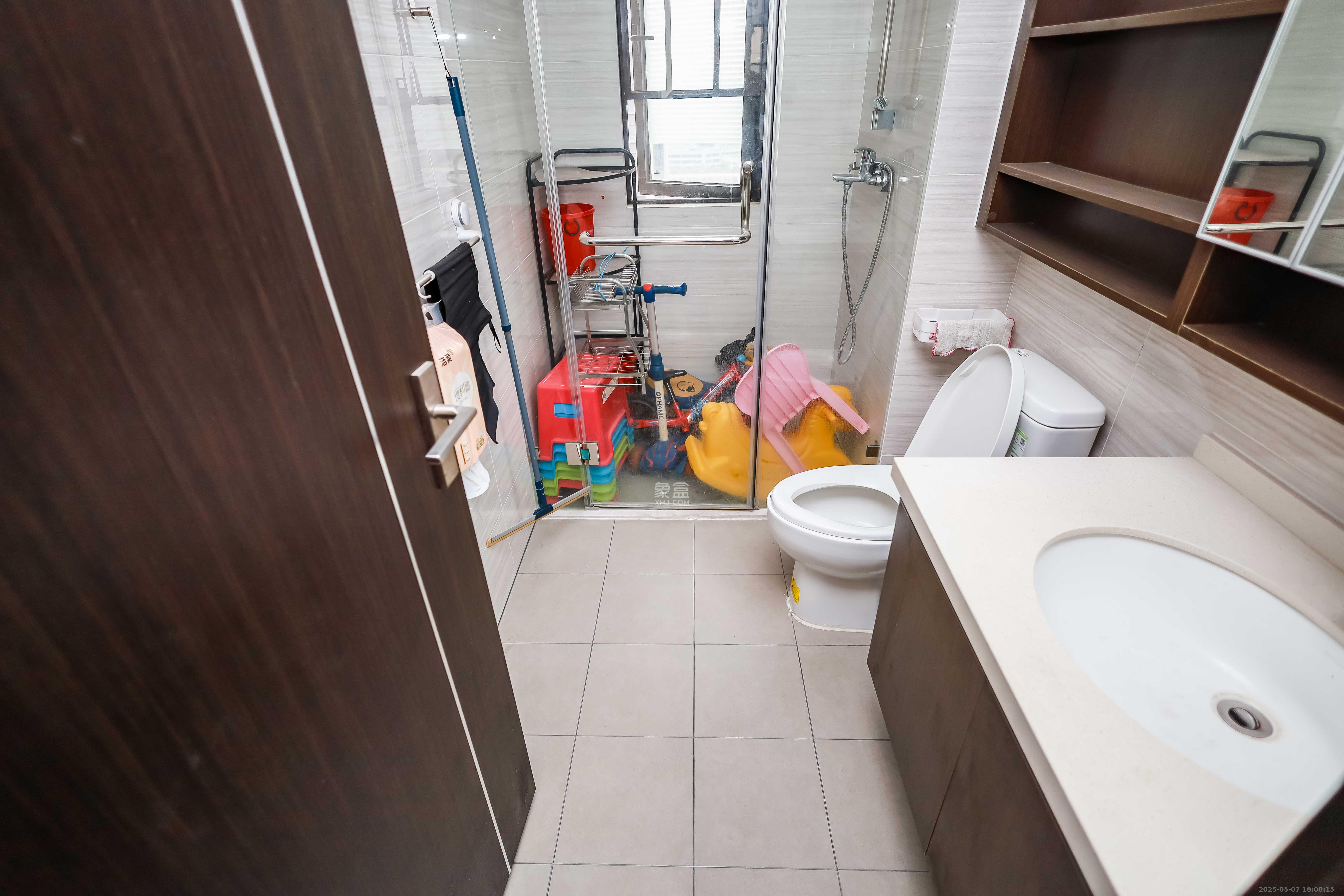 长沙美的麓府 4室2厅2卫 139.8万 长沙美的麓府 4室2厅2卫 139.8万卫生间