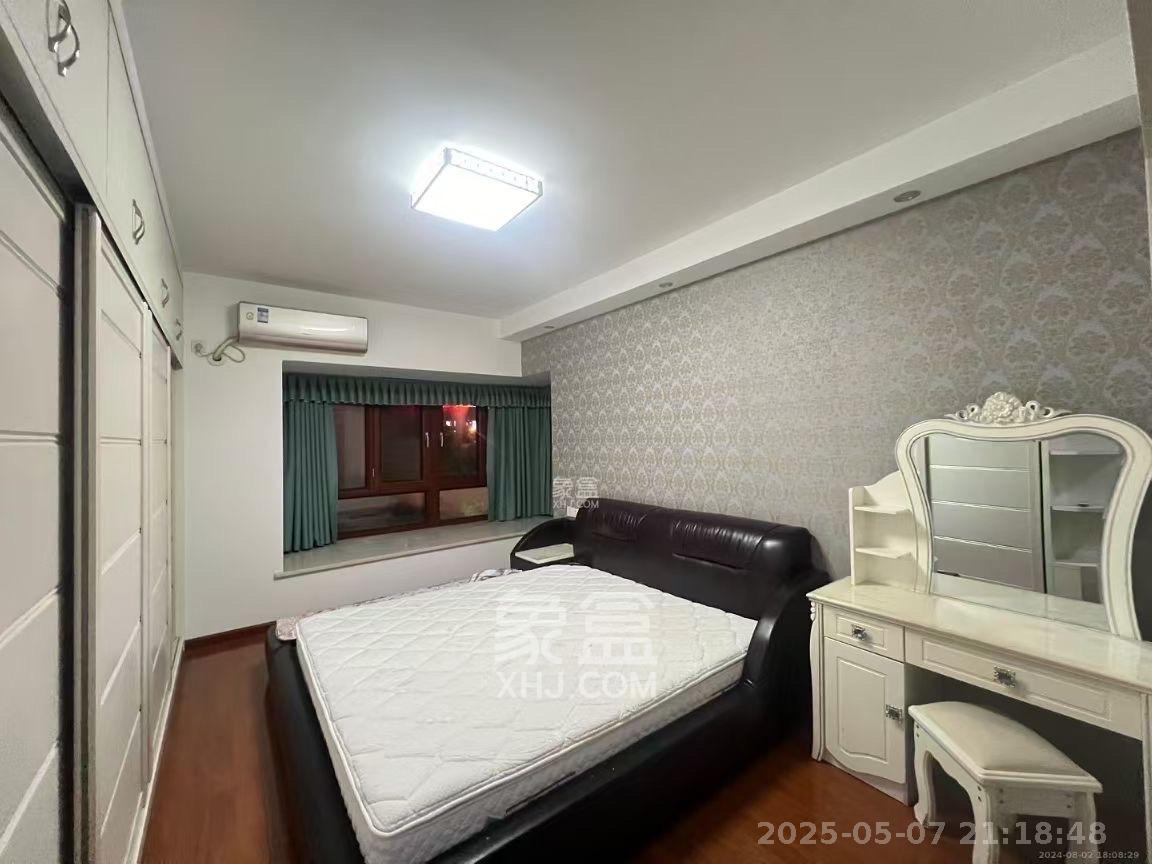 嘉宇盛世华章 3室2厅2卫 3200.0元/月 嘉宇盛世华章 3室2厅2卫 3200.0元/月室内图