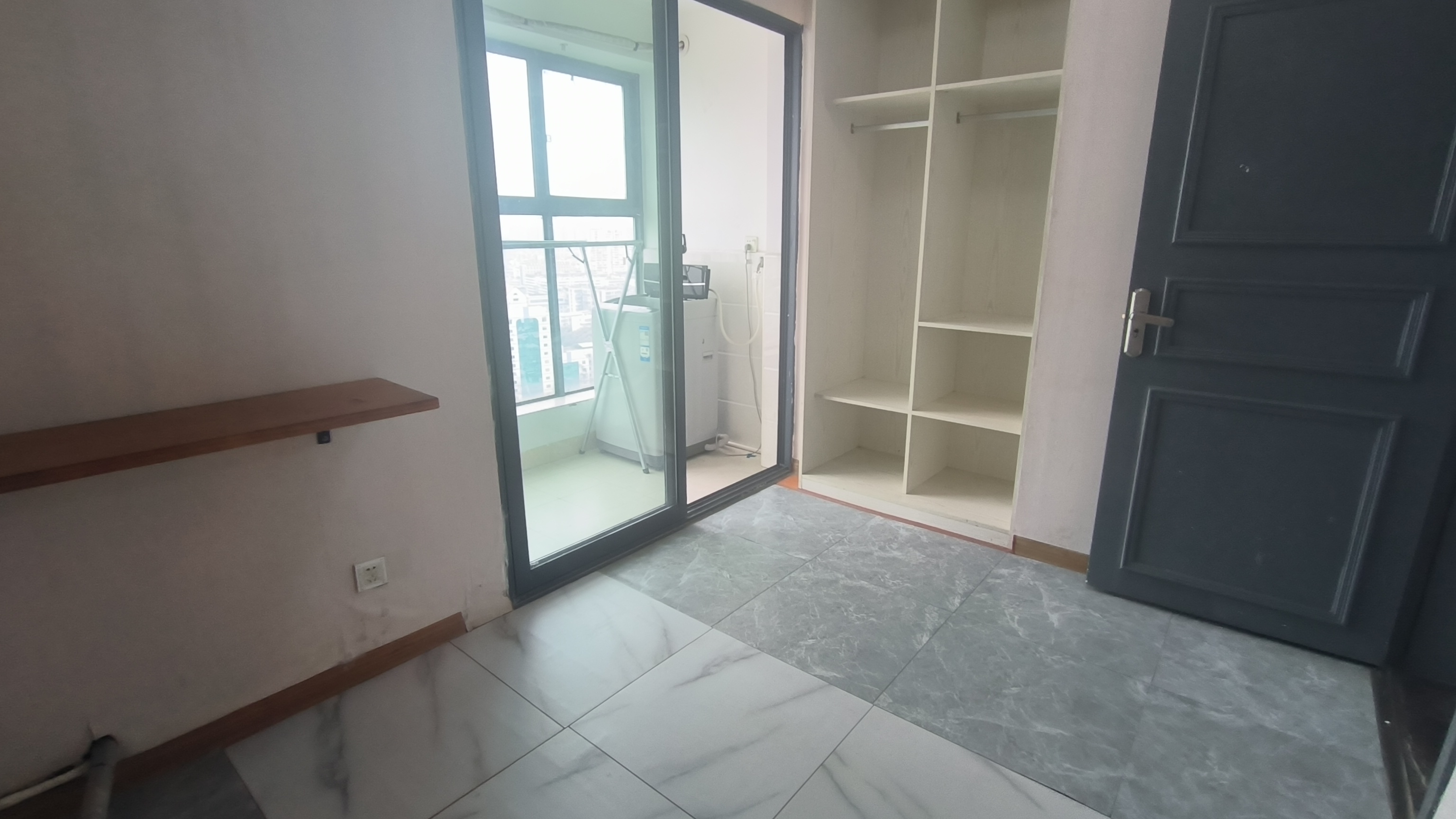 中建国际大厦  2室1厅1卫   1800.00元/月室内图