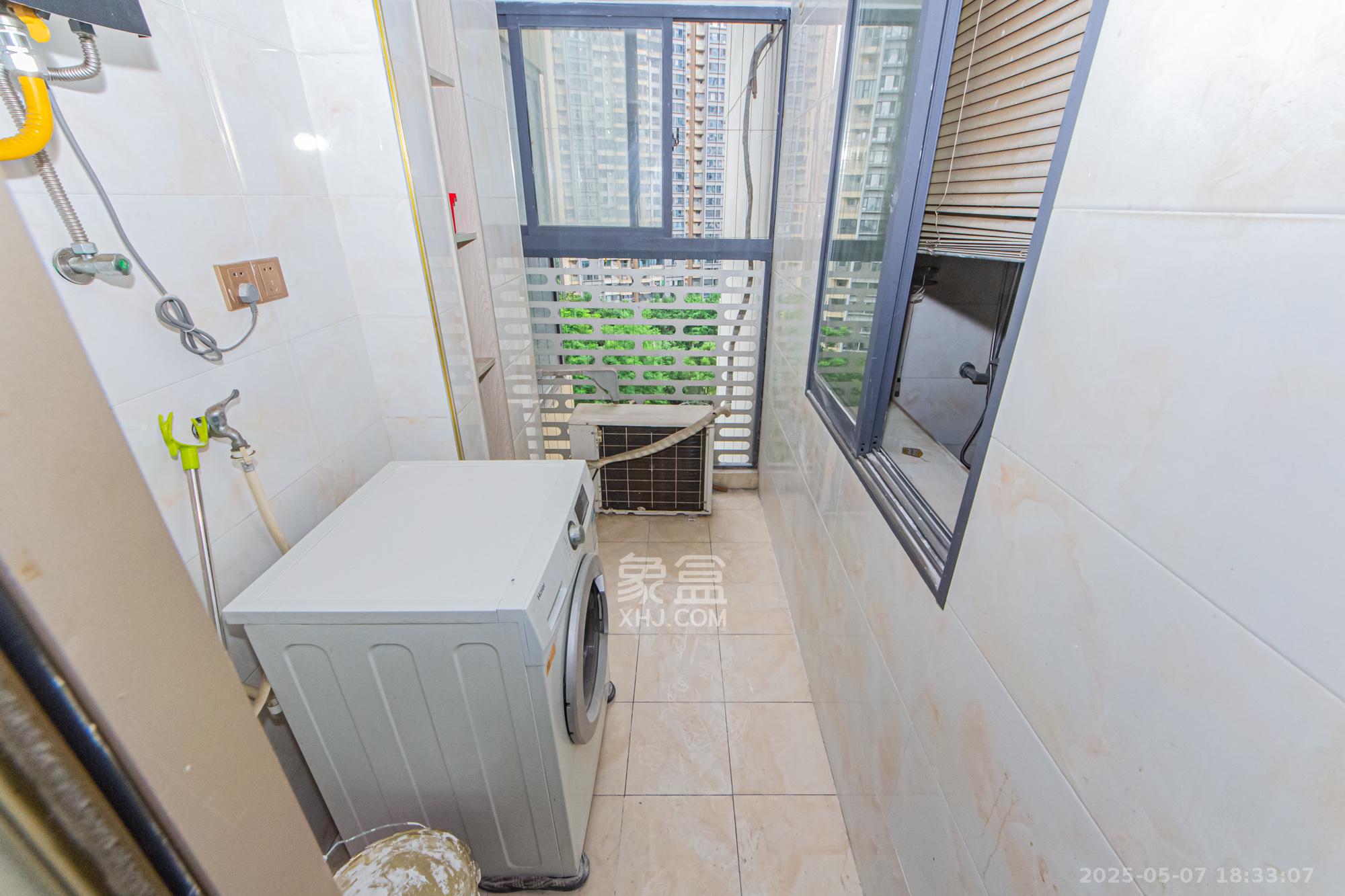 北辰三角洲E3区 3室2厅1卫 125.0万 北辰三角洲E3区 3室2厅1卫 125.0万阳台